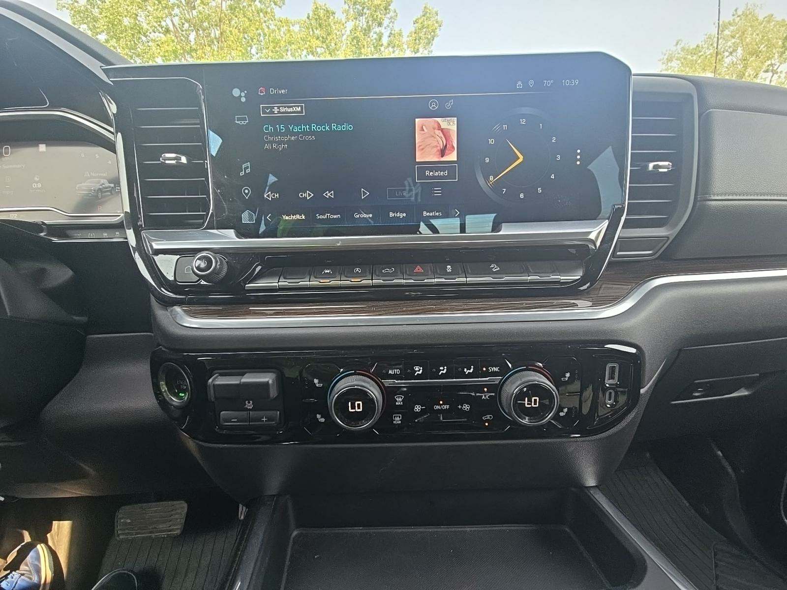 2022 Chevrolet Silverado 1500 RST AWD