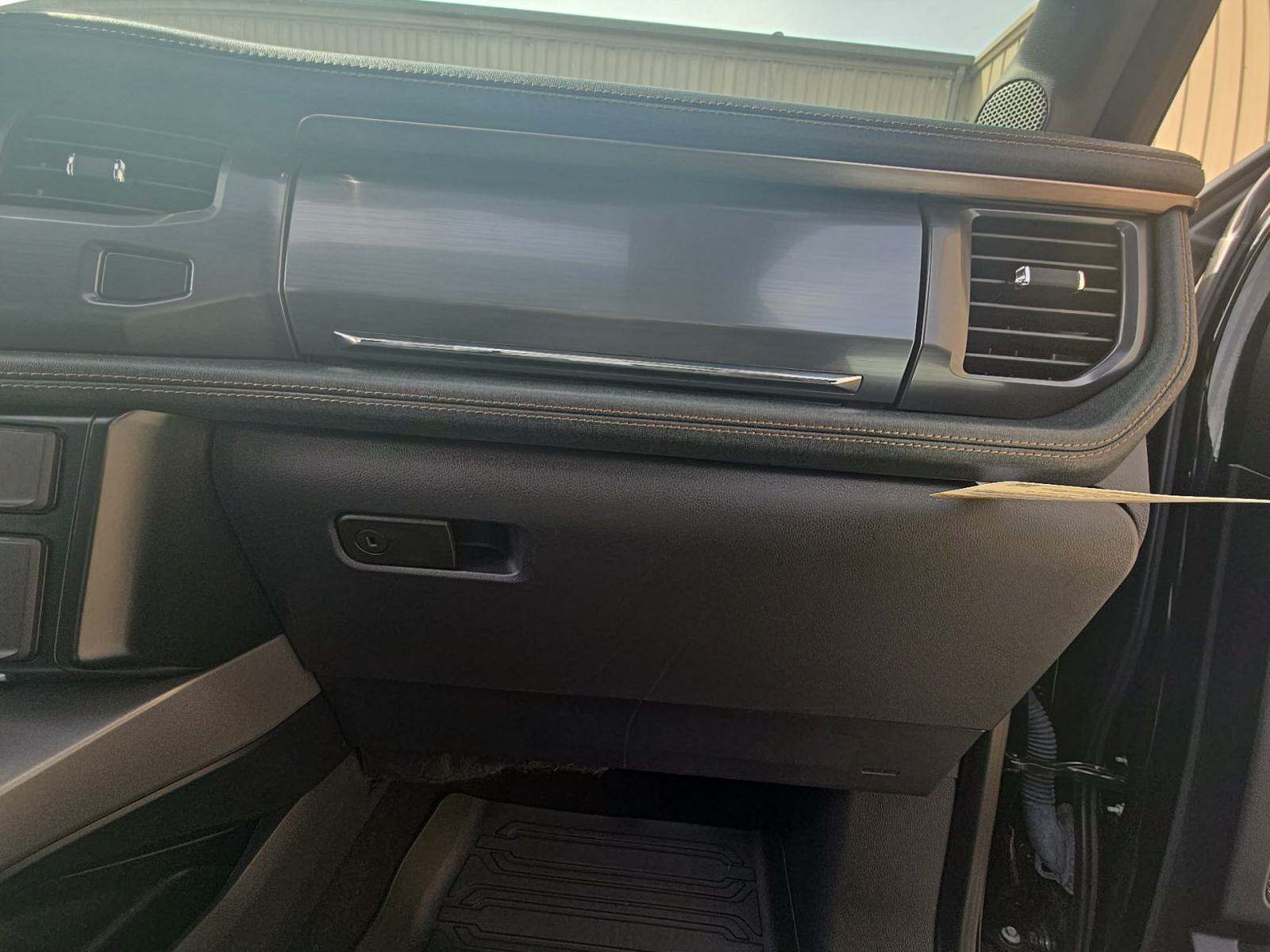 2023 Ford F-150 Lightning LARIAT AWD