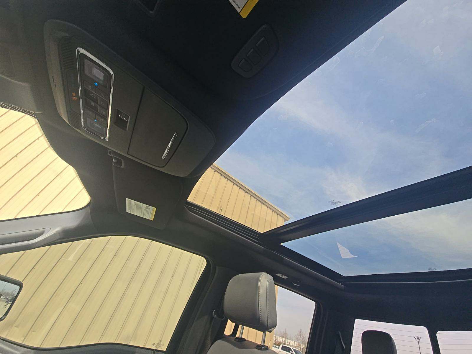 2023 Ford F-150 Lightning LARIAT AWD