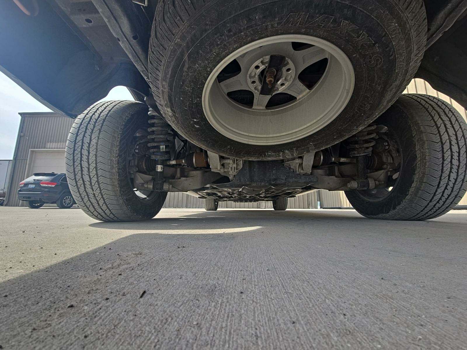 2023 Ford F-150 Lightning LARIAT AWD