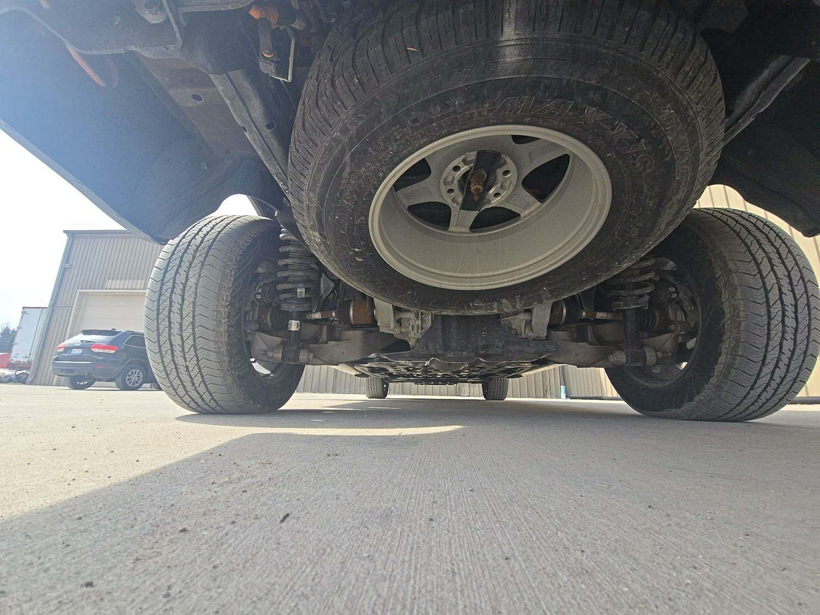 2023 Ford F-150 Lightning LARIAT AWD