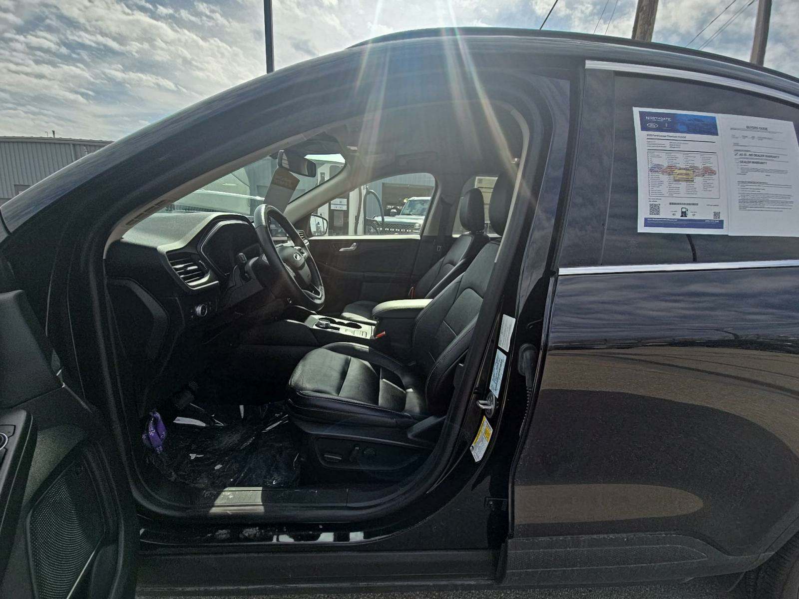 2020 Ford Escape Titanium Hybrid AWD