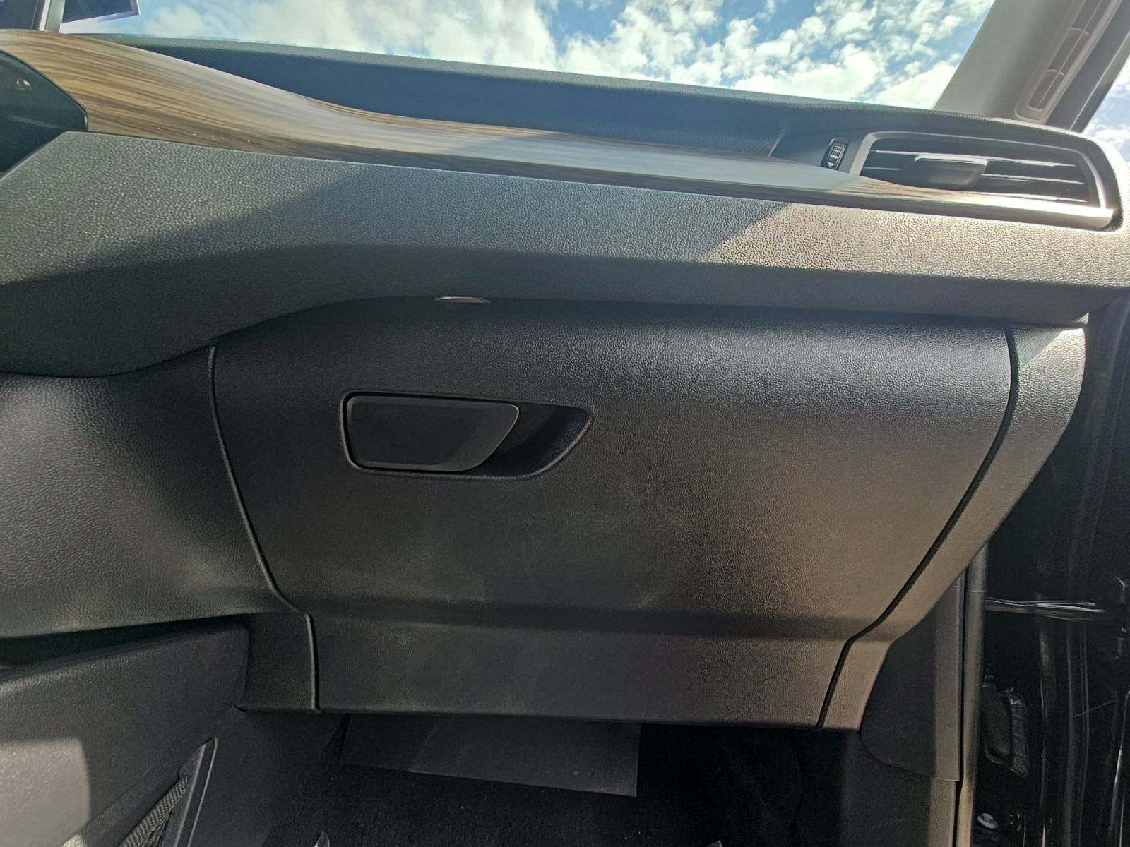 2020 Ford Escape Titanium Hybrid AWD