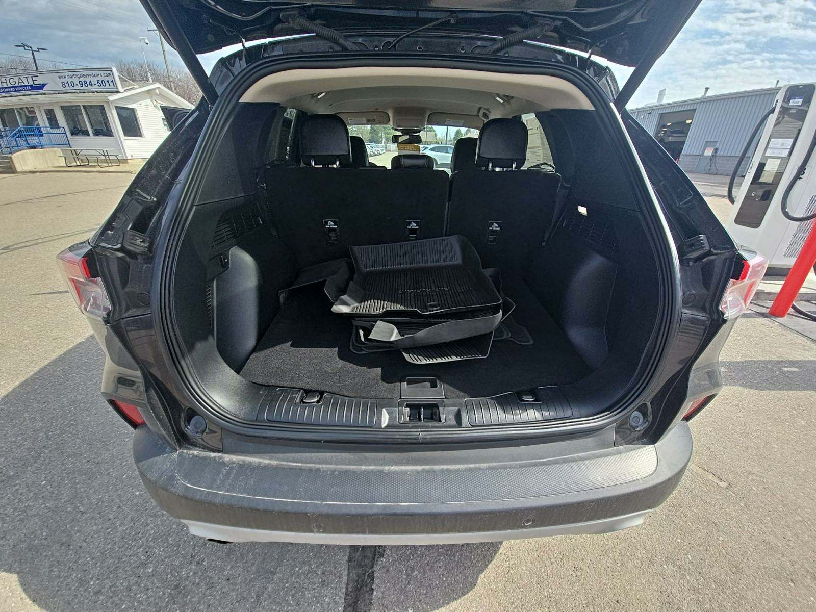 2020 Ford Escape Titanium Hybrid AWD