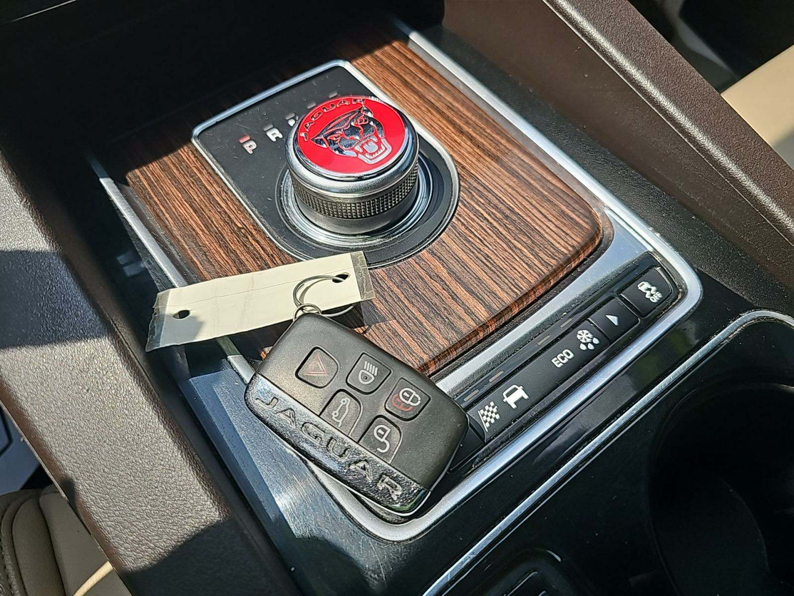 2017 Jaguar F-PACE 35t Prestige AWD