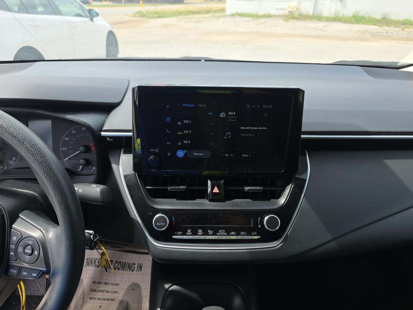 2024 Toyota Corolla LE FWD