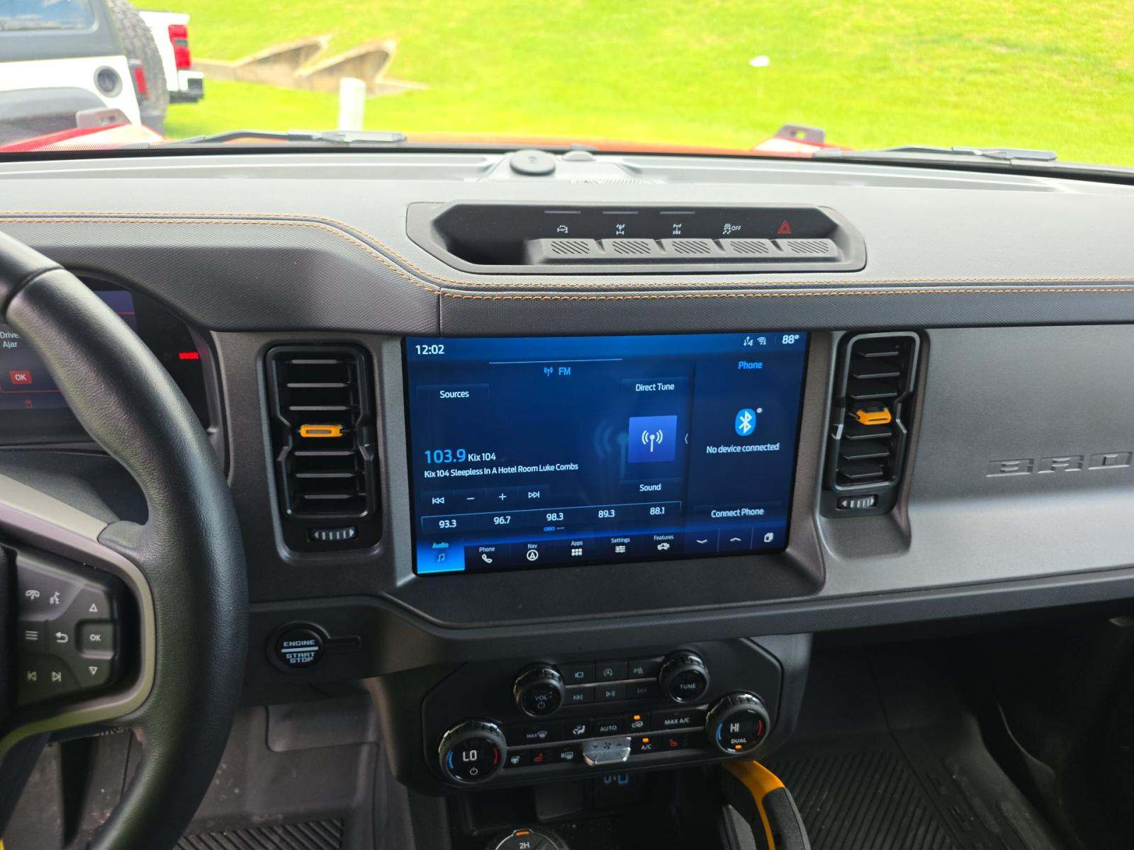 FORD BRONCO - 10