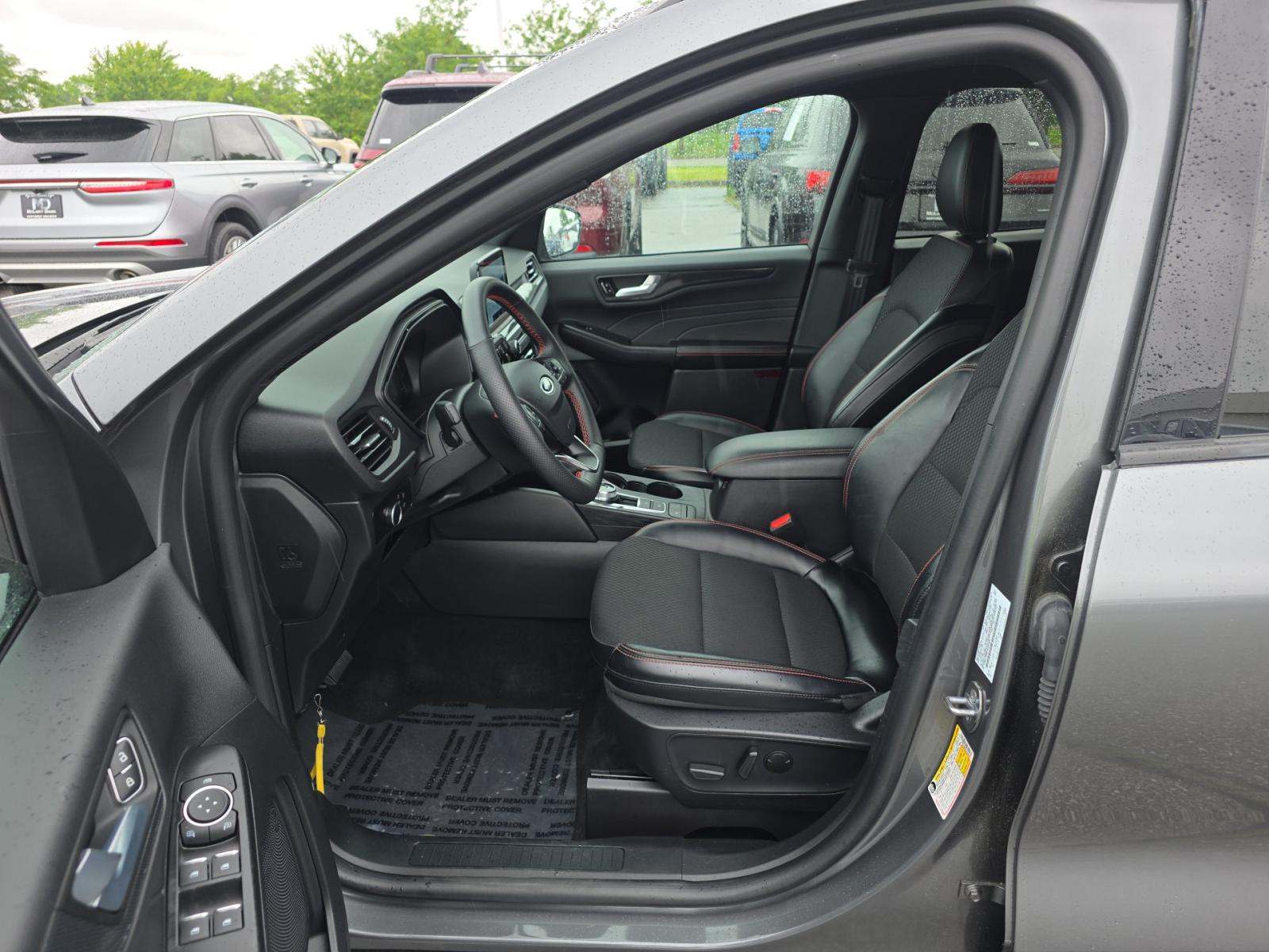 2025 Ford Escape ST-Line FWD