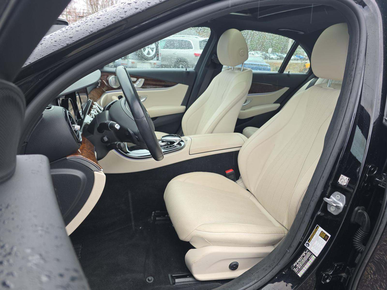 MERCEDES-BENZ E-CLASS - 2