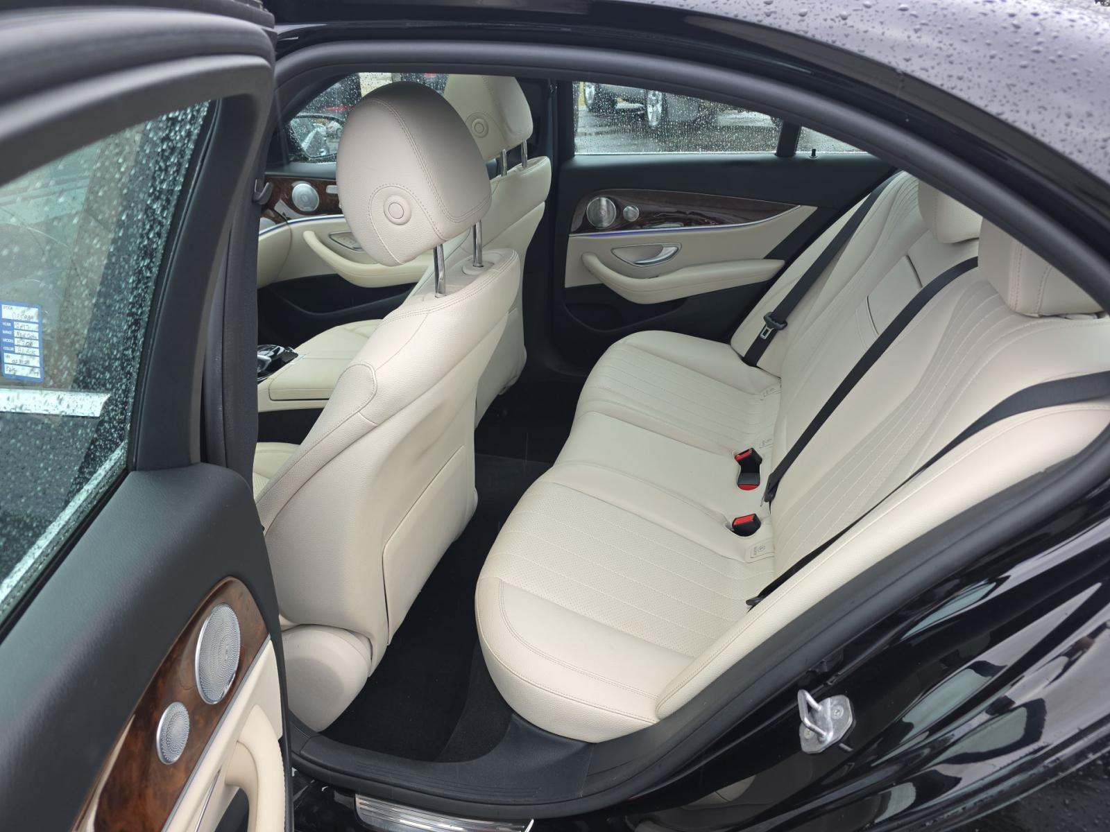 MERCEDES-BENZ E-CLASS - 9