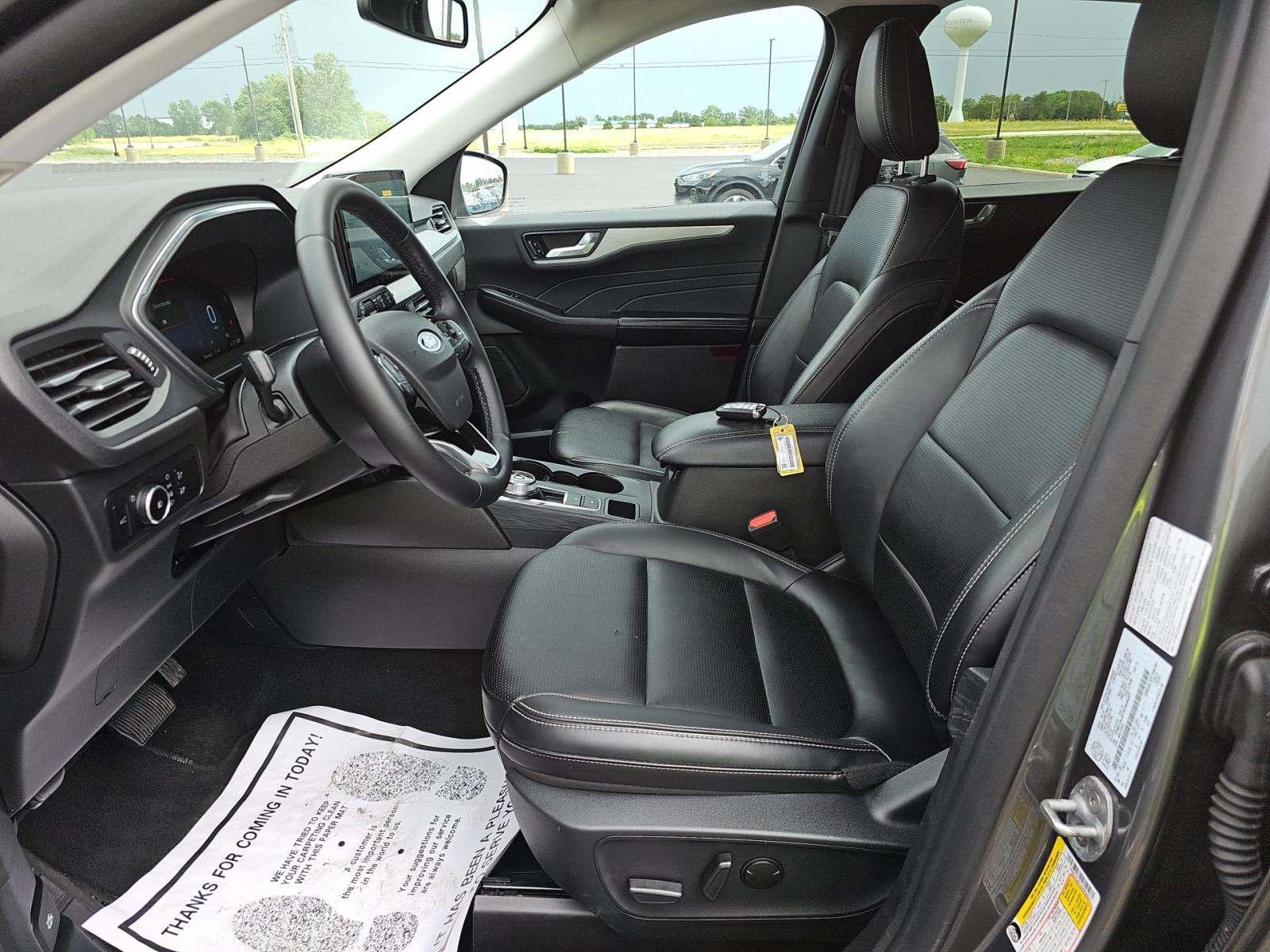 2025 Ford Escape Platinum AWD