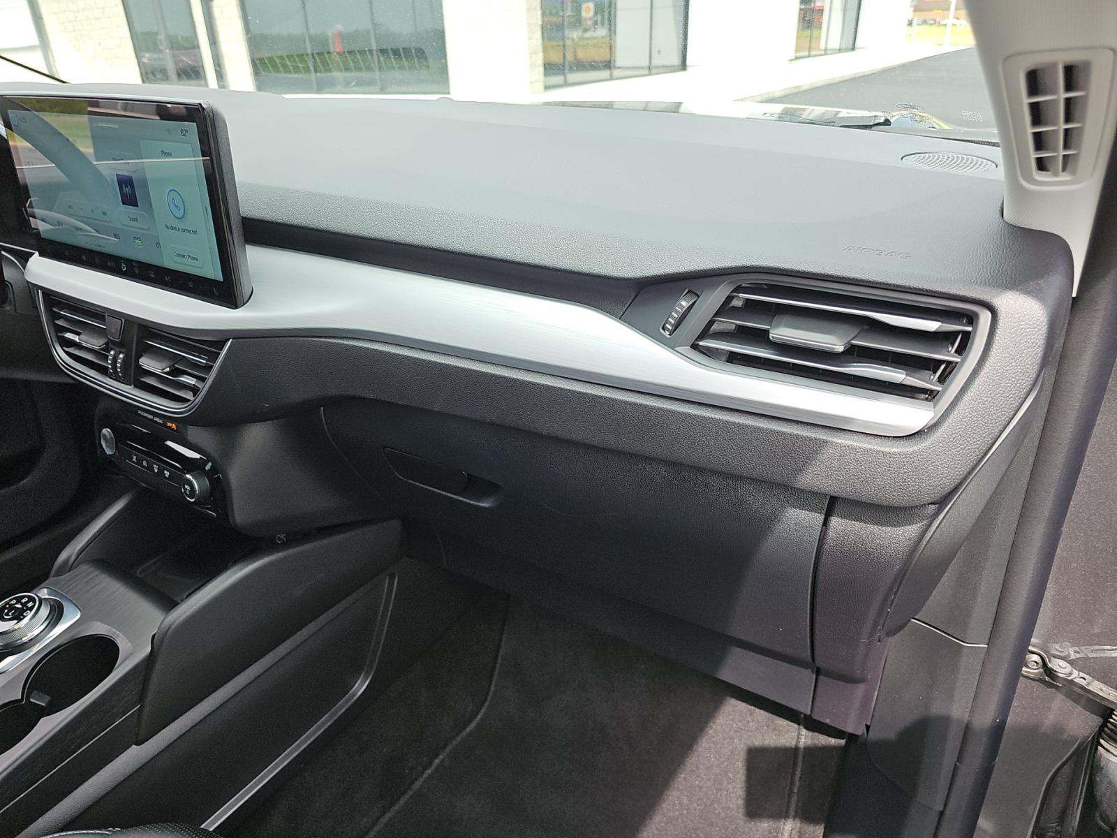 2025 Ford Escape Platinum AWD