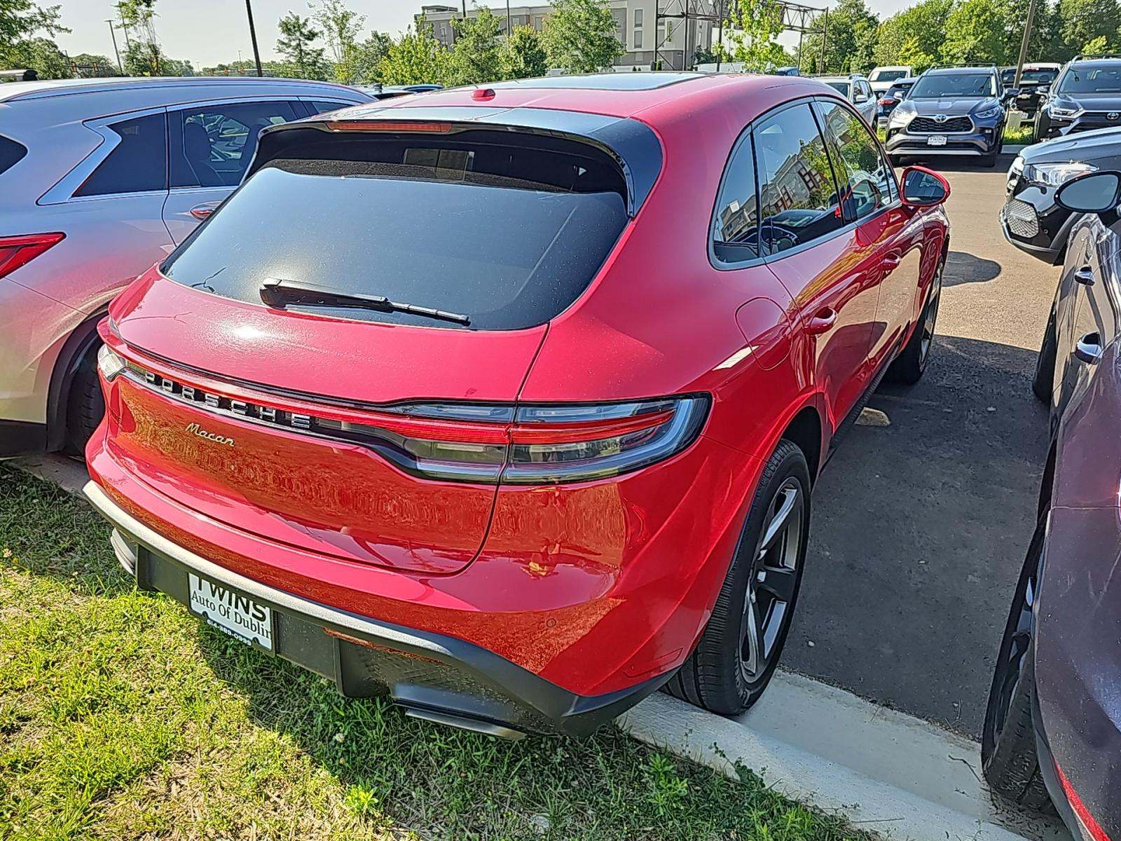 2023 Porsche Macan Base AWD