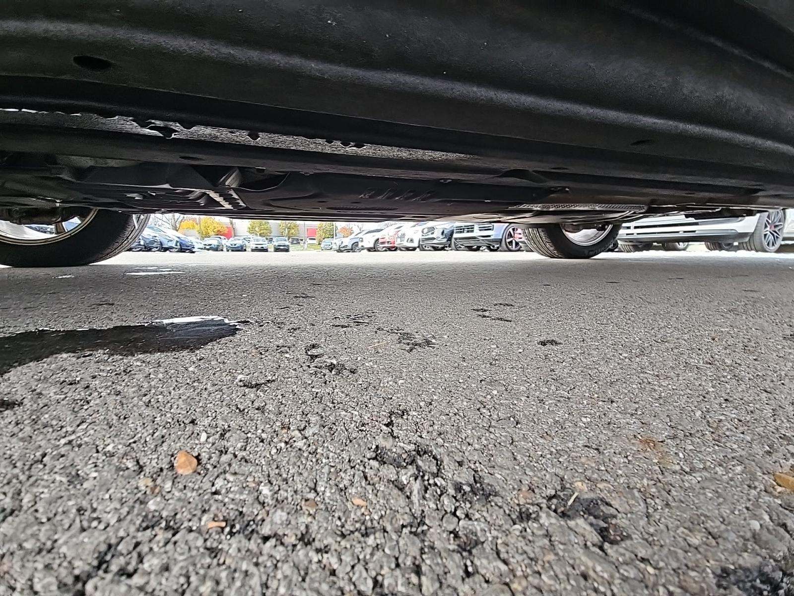 2022 Porsche Macan Base AWD