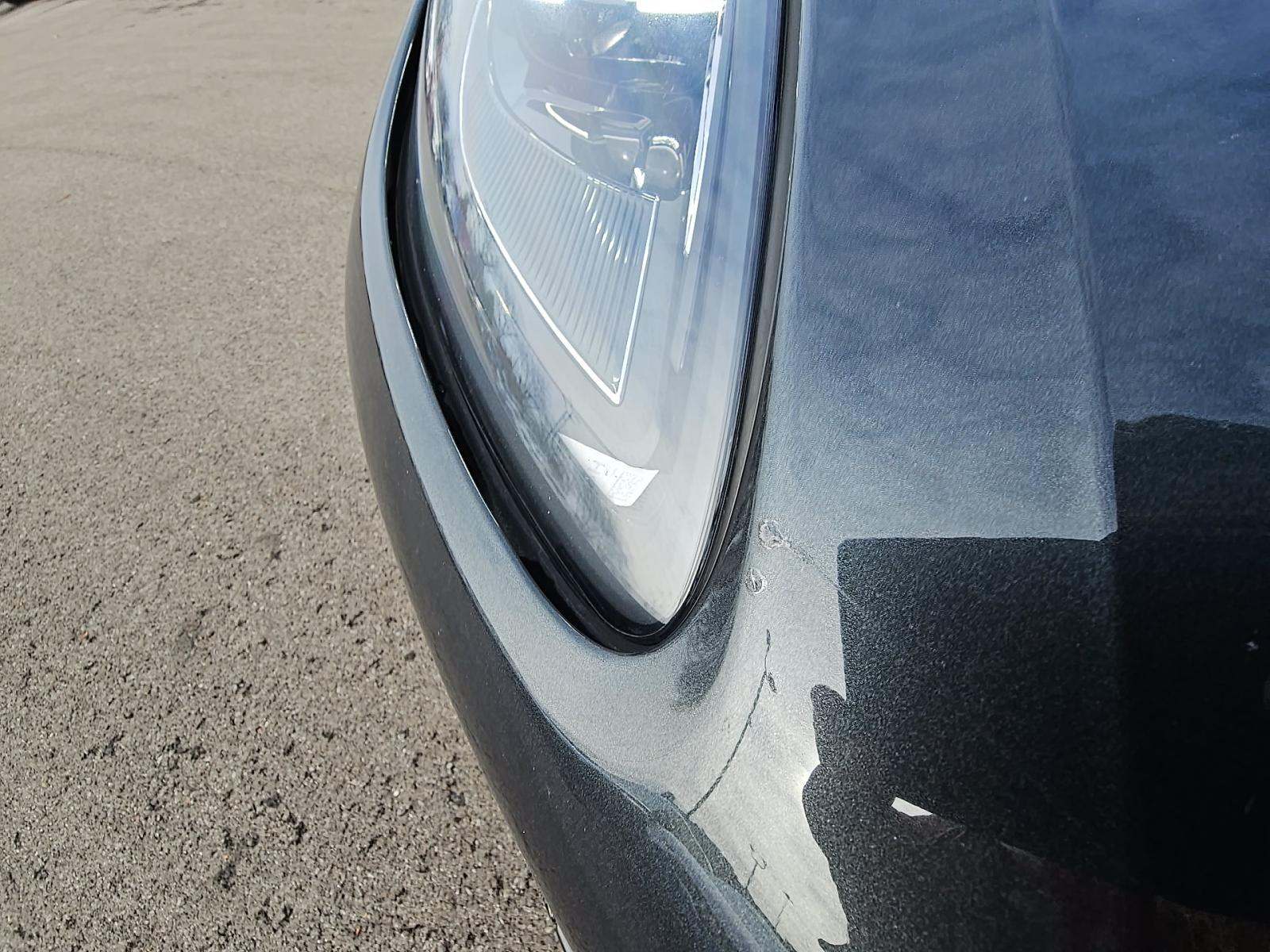 2022 Porsche Macan Base AWD