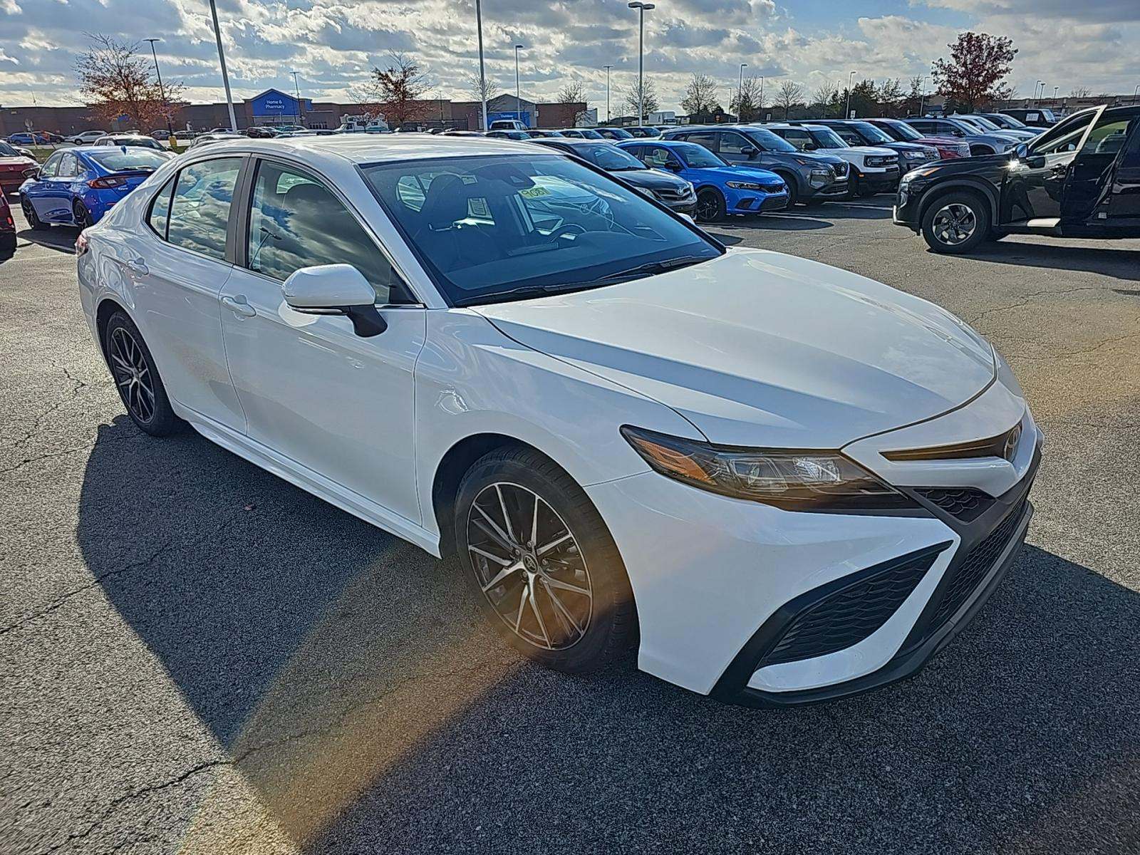2024 Toyota Camry SE FWD