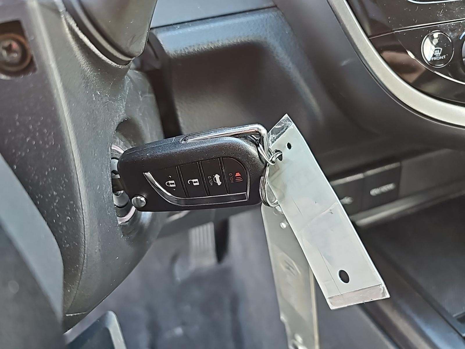 2024 Toyota Camry SE FWD