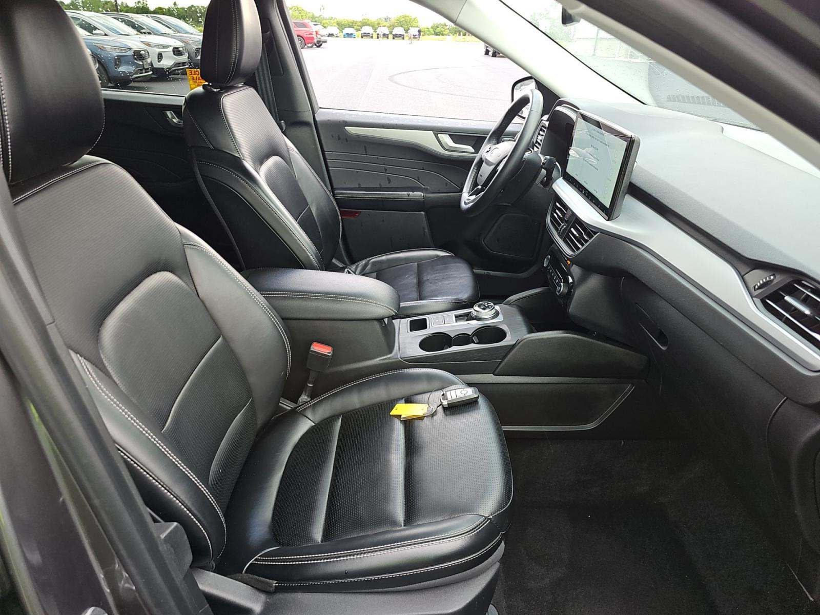 2024 Ford Escape Platinum AWD