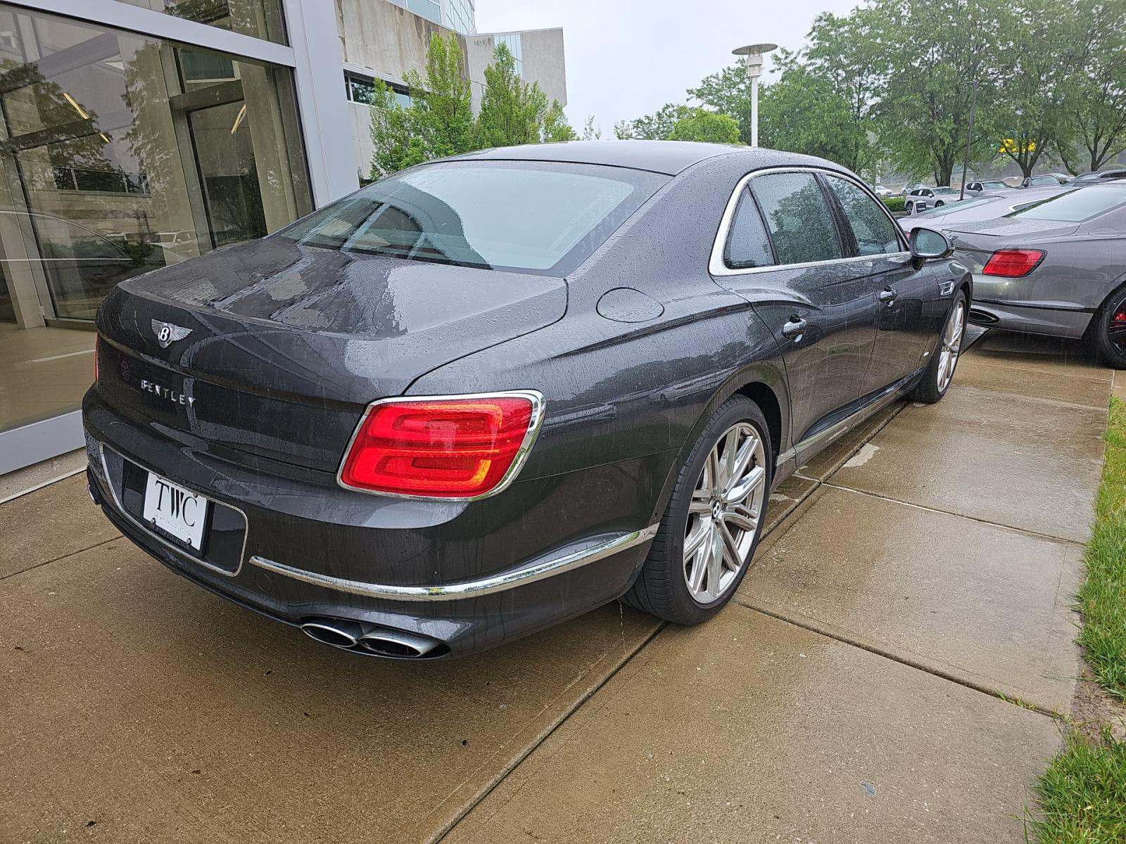 2022 Bentley Flying Spur V8 AWD