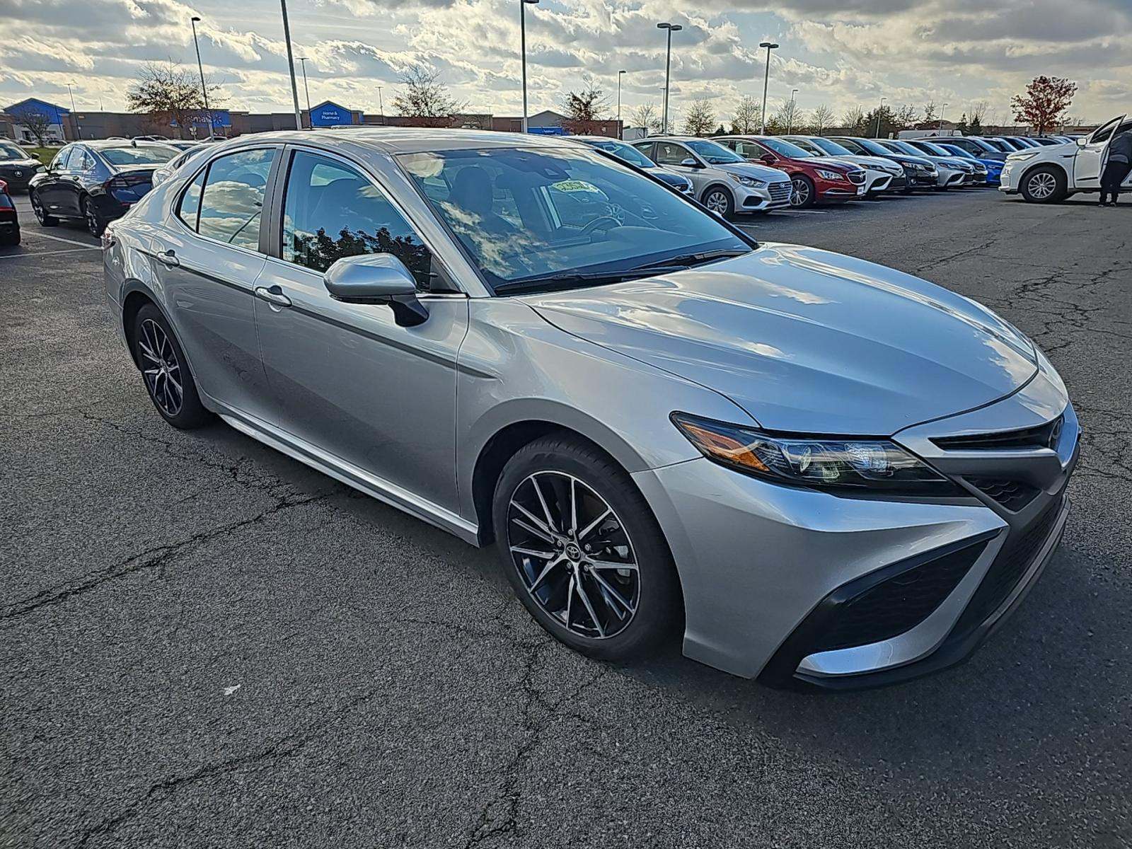 2024 Toyota Camry SE FWD