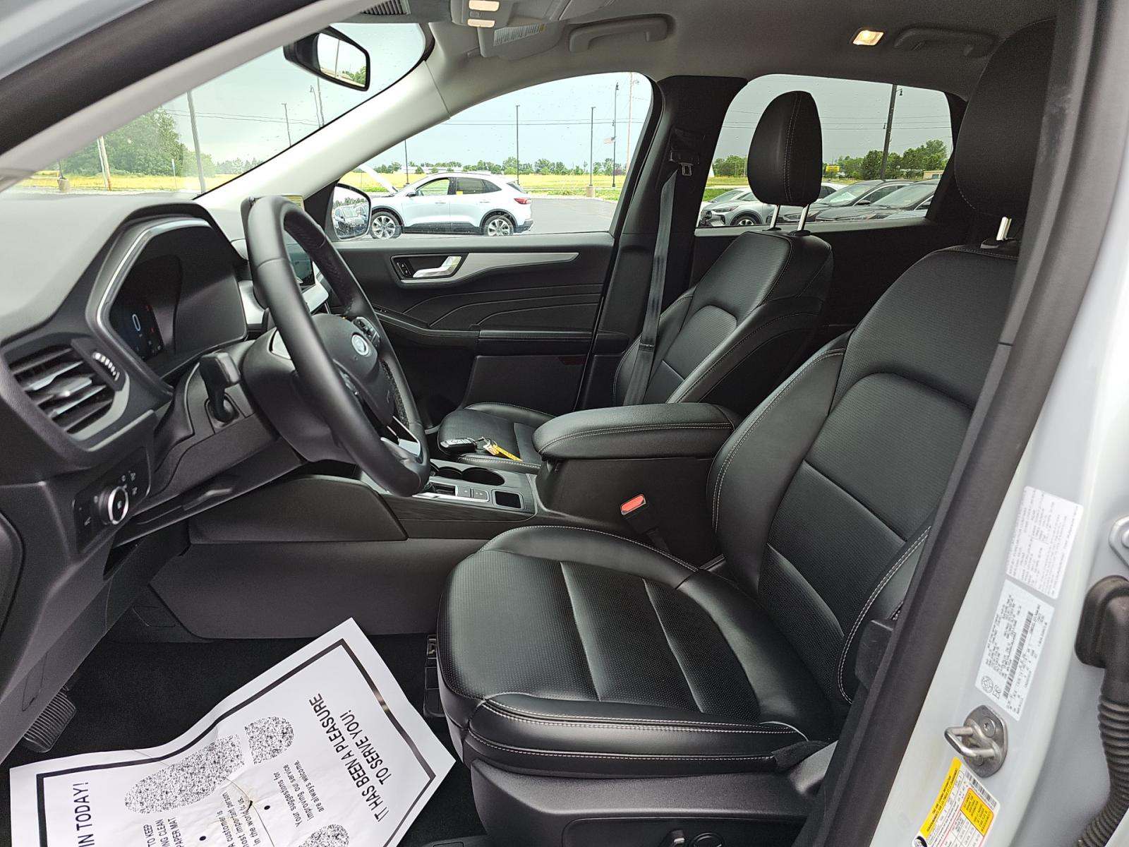 2025 Ford Escape Platinum AWD