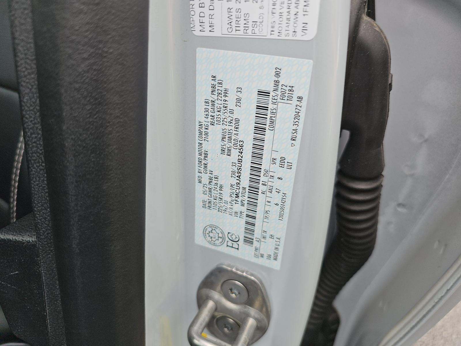 2025 Ford Escape Platinum AWD
