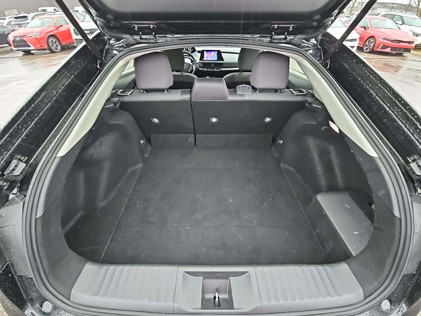 2024 Toyota Prius LE FWD