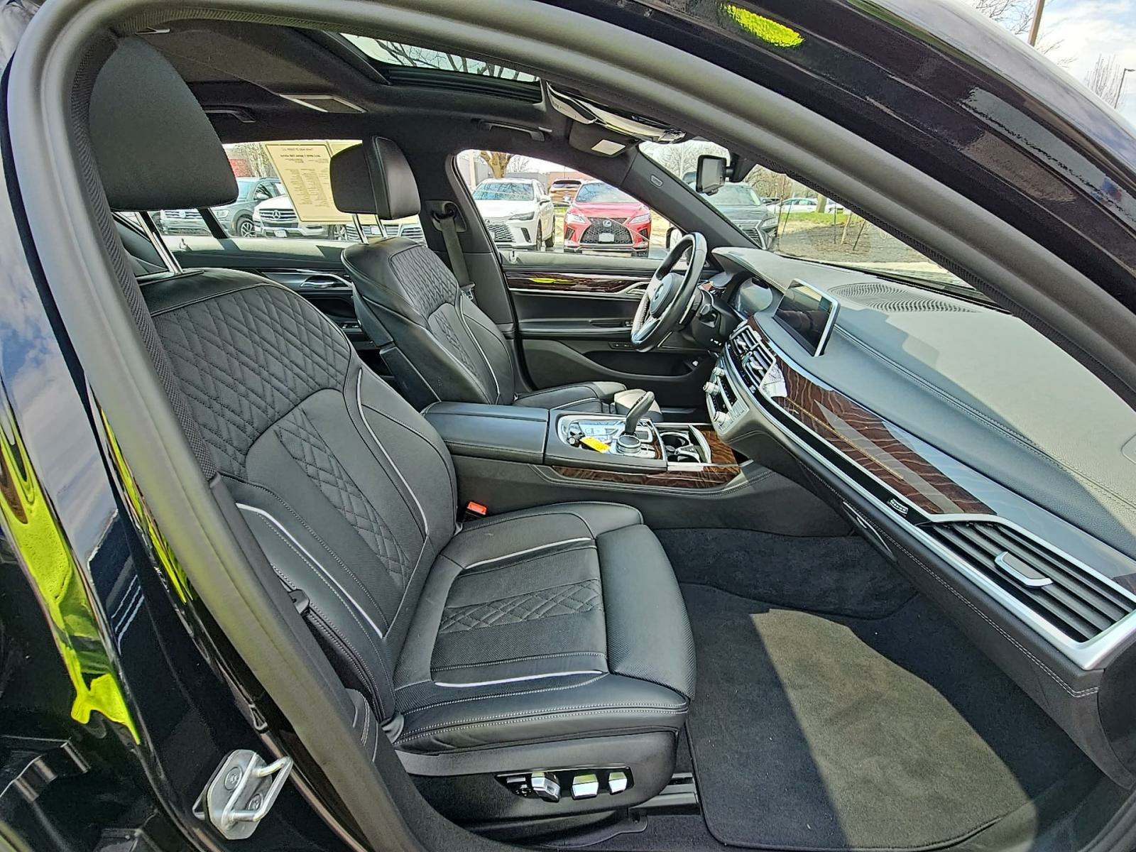 2022 BMW 7 Series 750i xDrive AWD