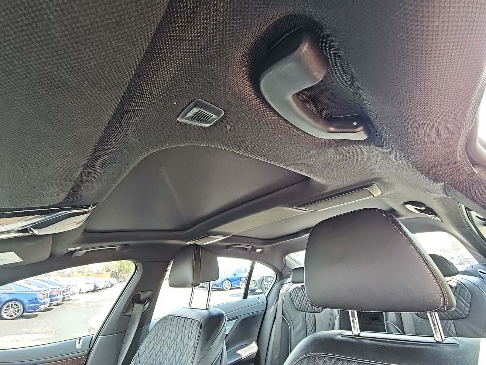 2022 BMW 7 Series 750i xDrive AWD