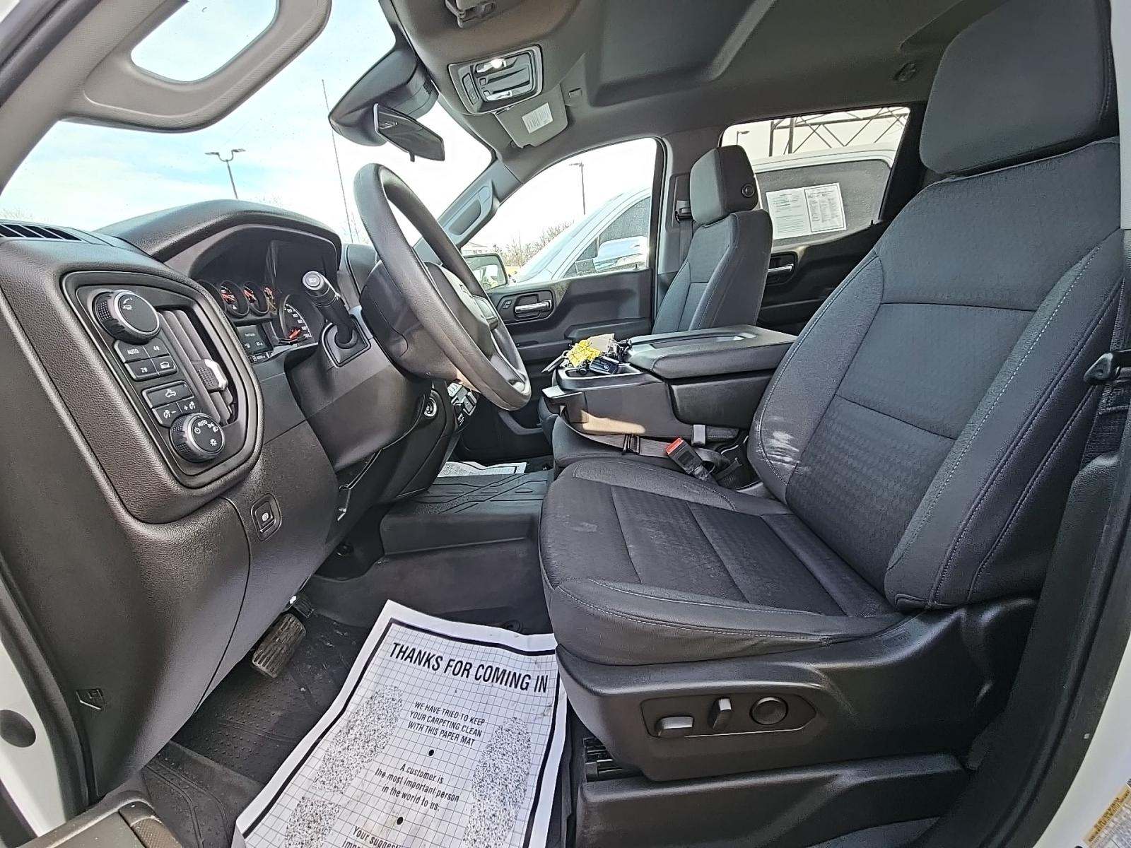 2023 Chevrolet Silverado 1500 Custom AWD