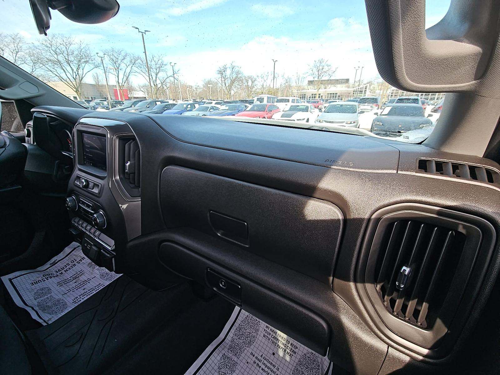 2023 Chevrolet Silverado 1500 Custom AWD