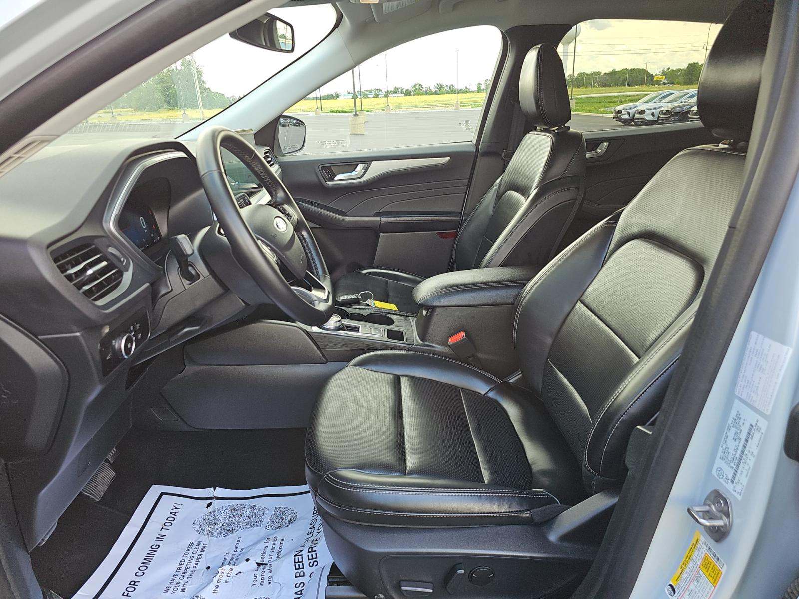 2025 Ford Escape Platinum AWD