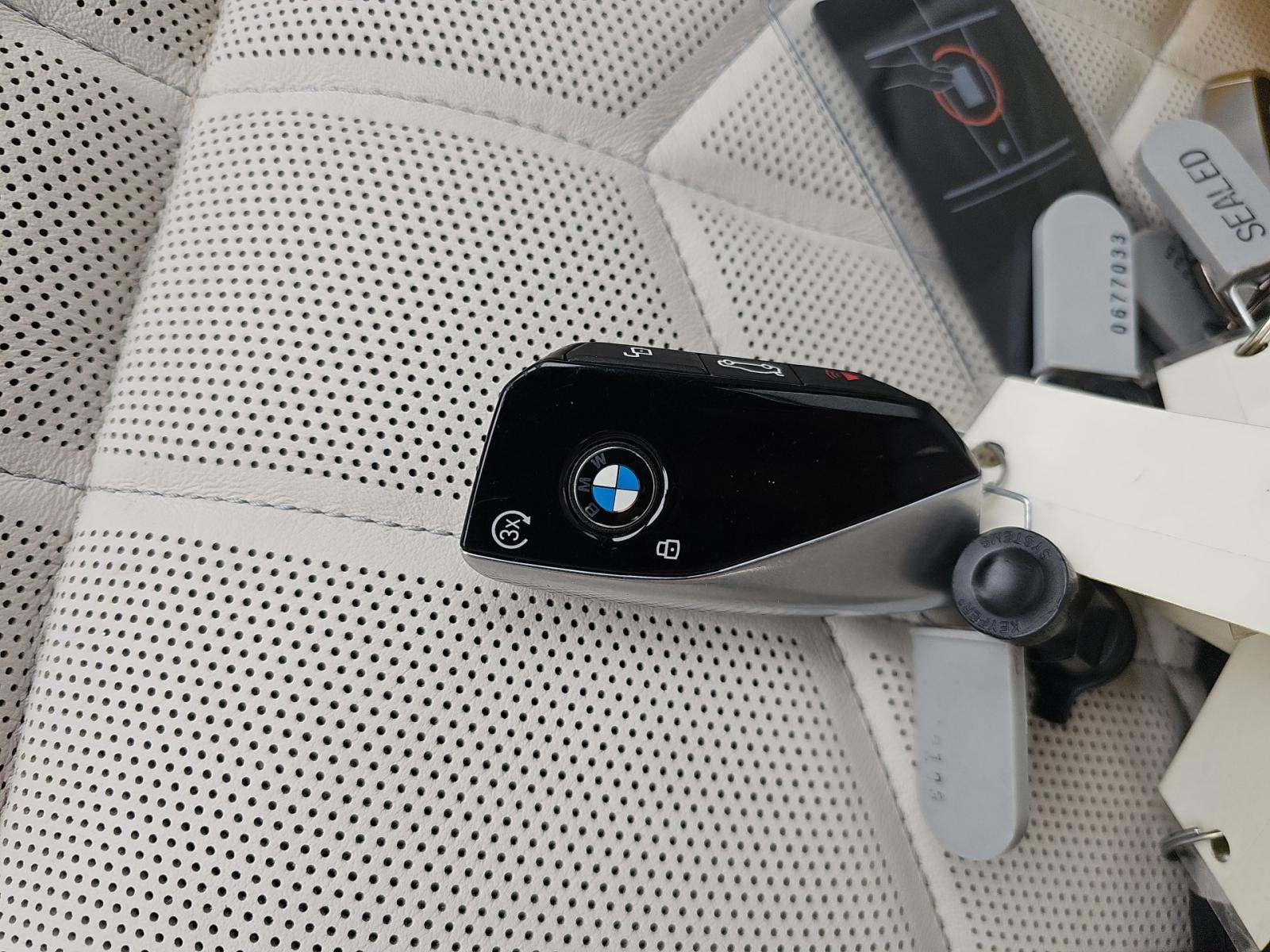 2023 BMW 7 Series 760i xDrive AWD