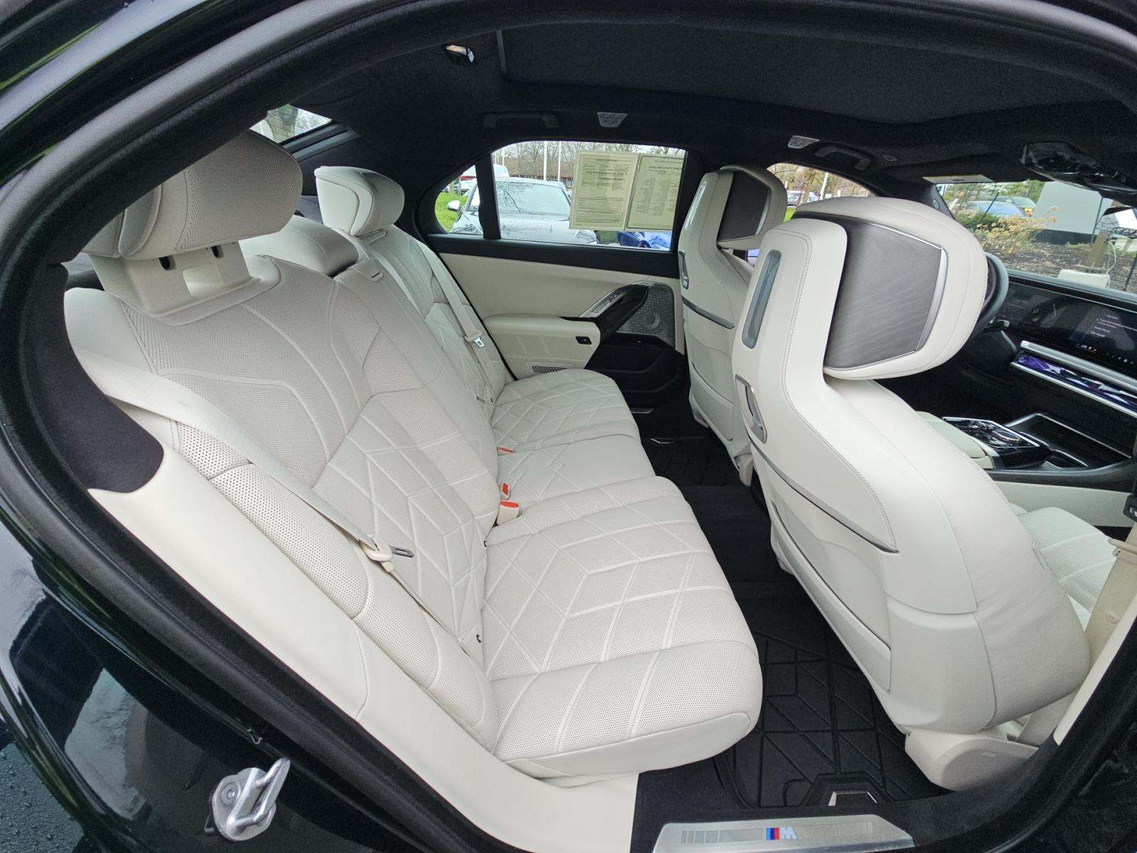 2023 BMW 7 Series 760i xDrive AWD