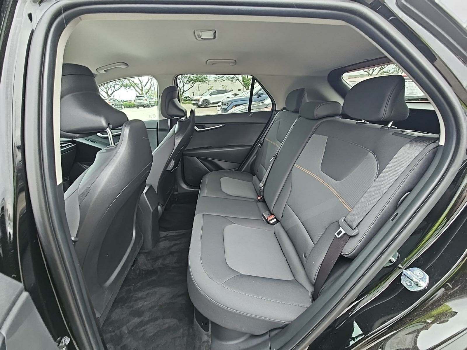 2024 Kia Niro LX FWD