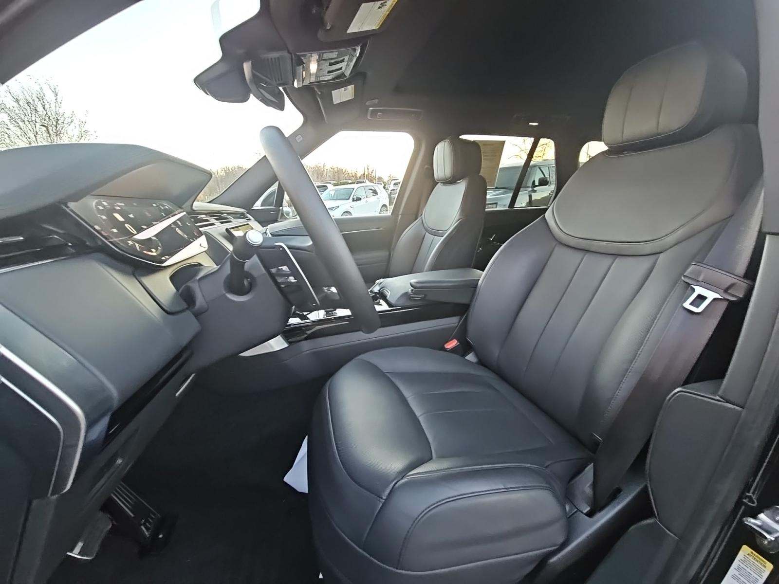 2023 Land Rover Range Rover SE AWD