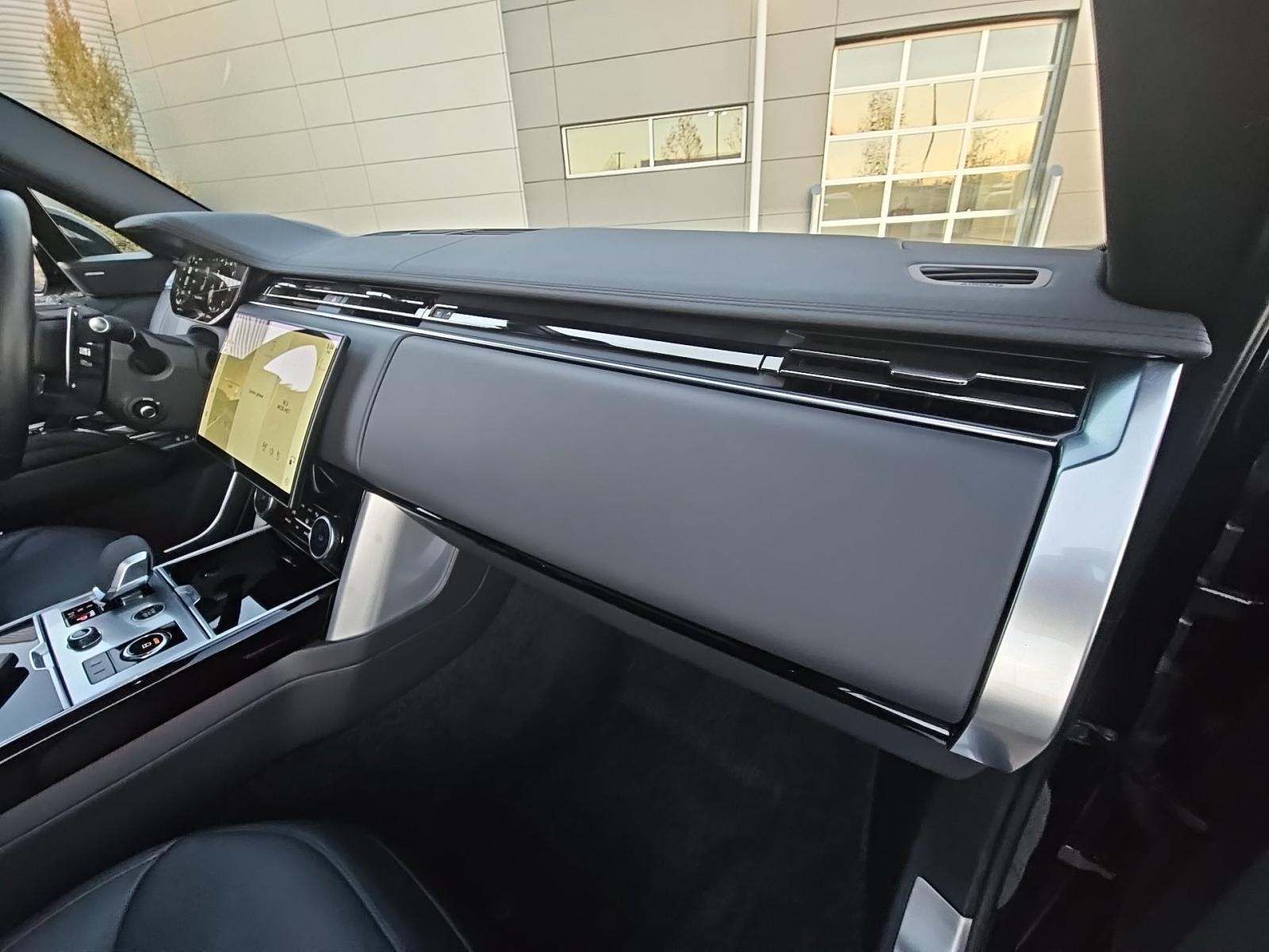 2023 Land Rover Range Rover SE AWD