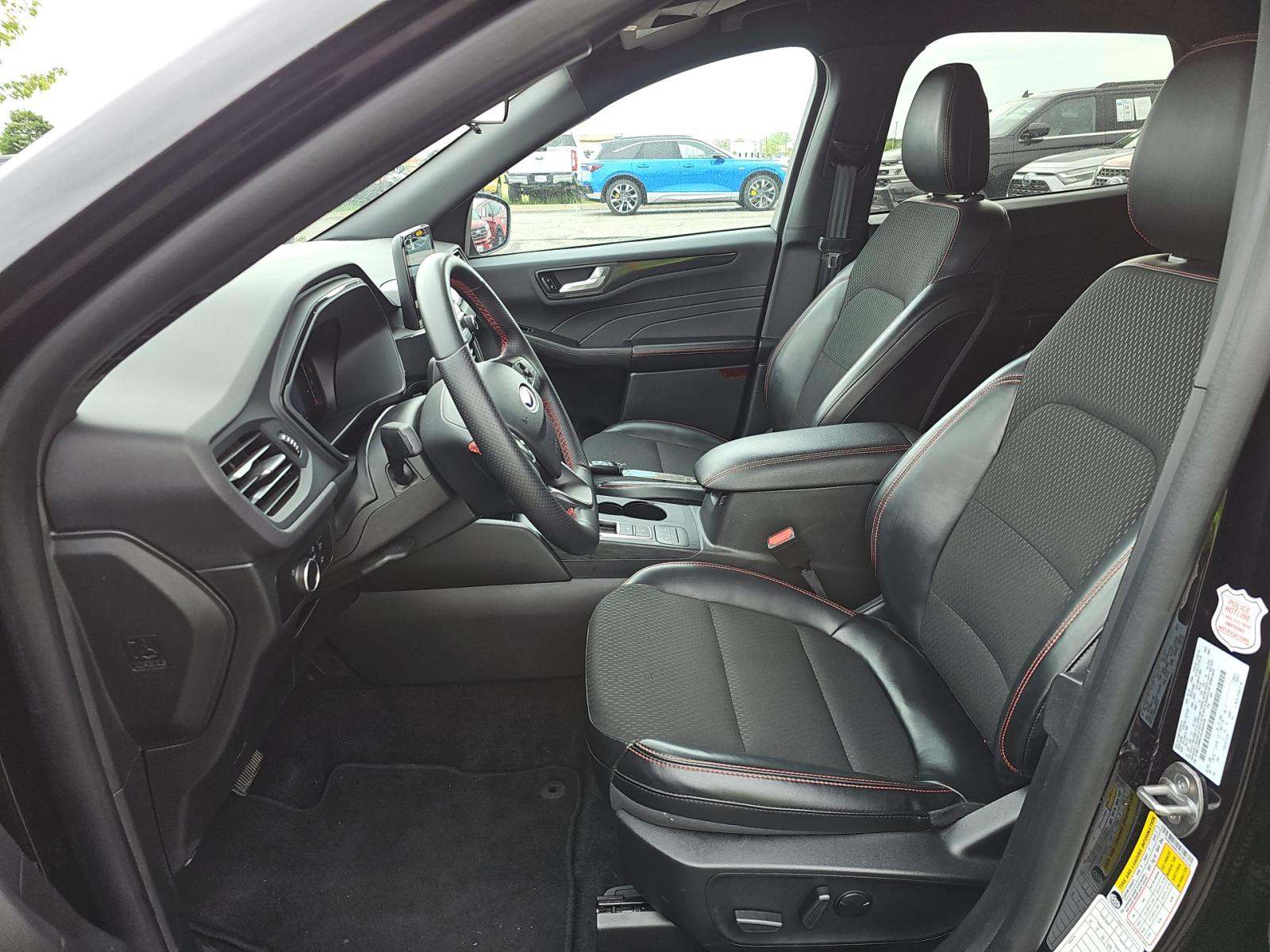 FORD ESCAPE - 2