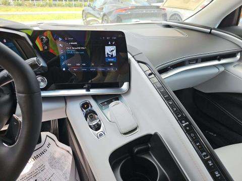 CHEVROLET STINGRAY - 6