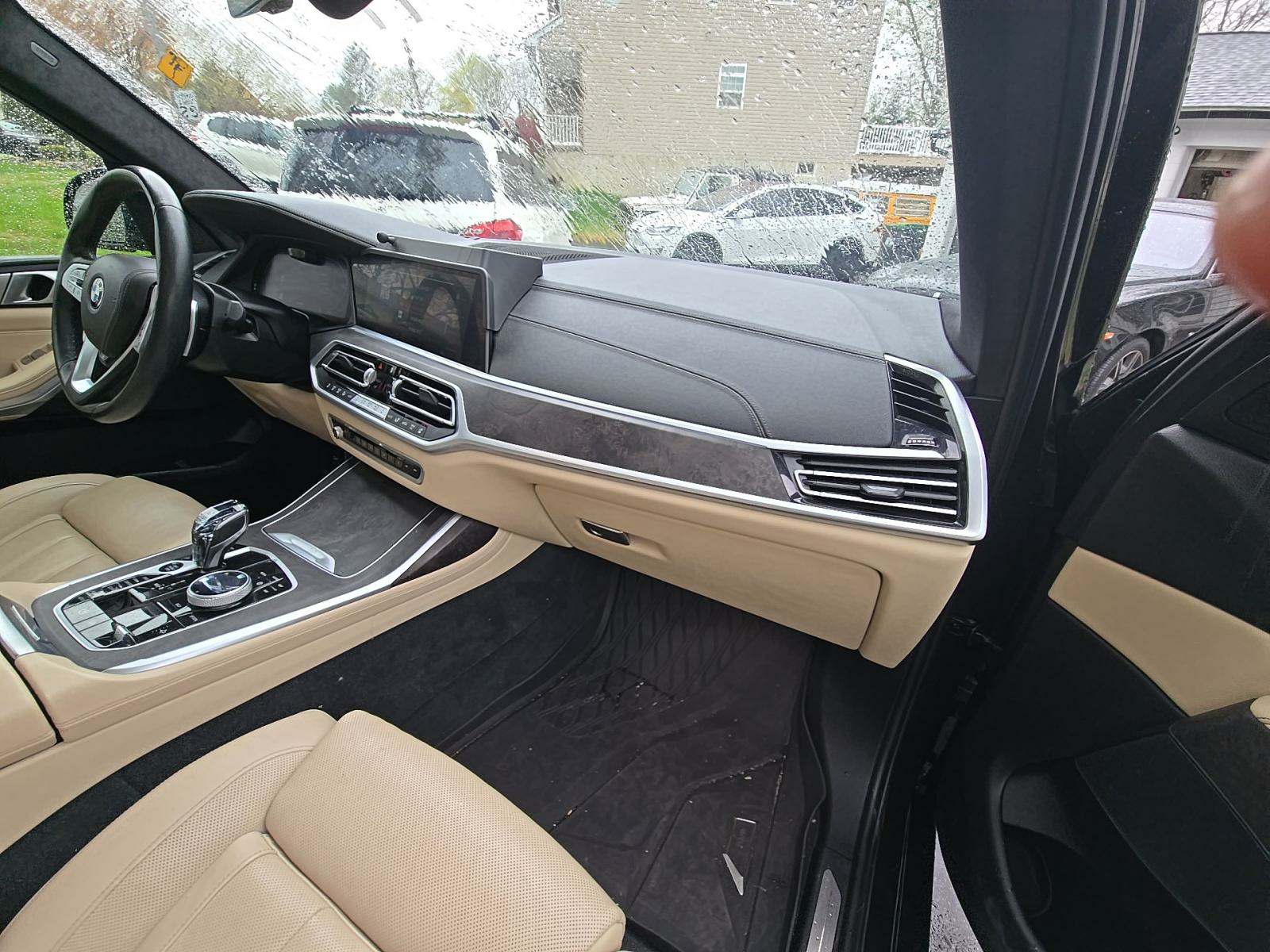 2022 BMW X7 xDrive40i AWD