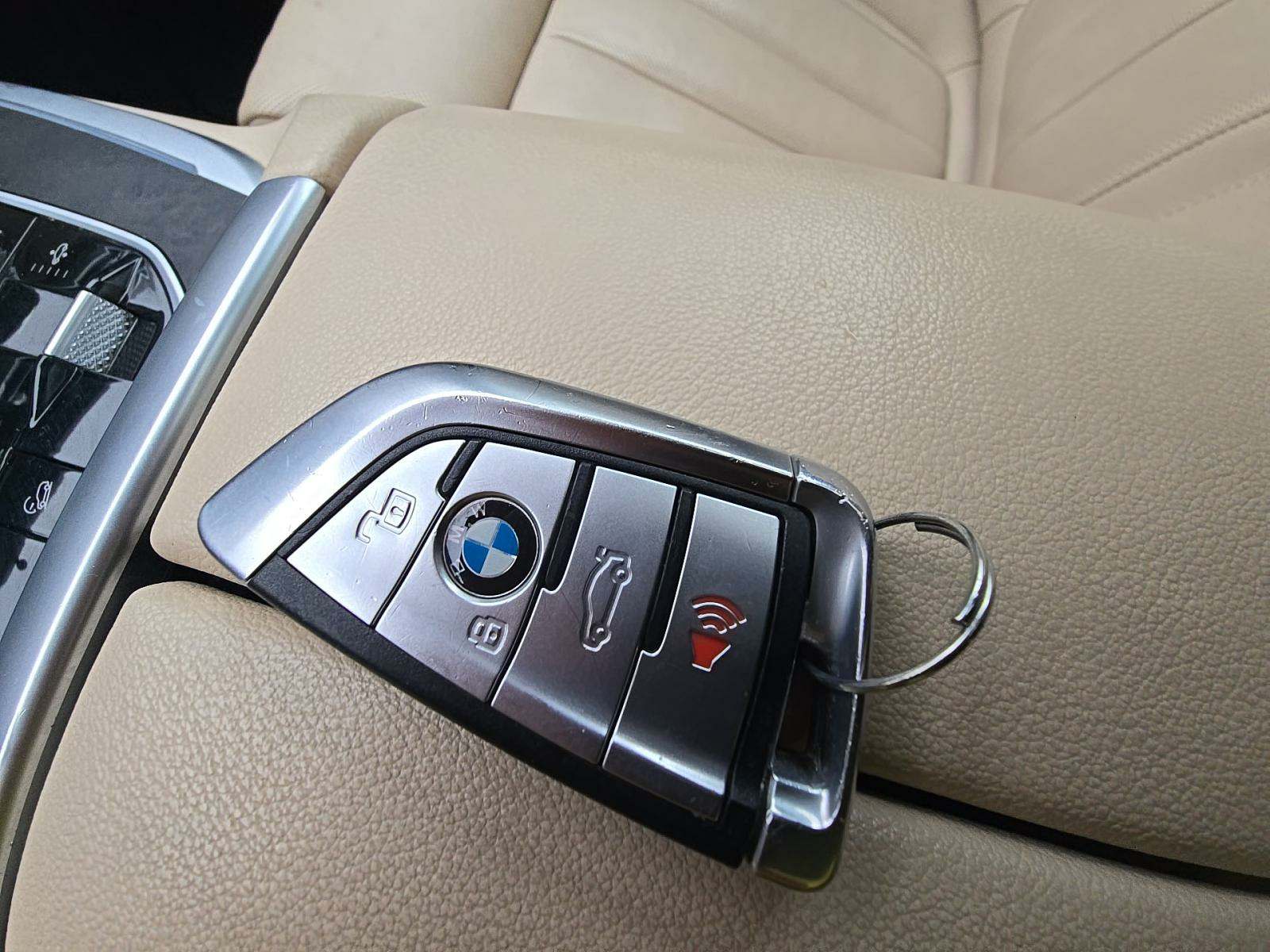 2022 BMW X7 xDrive40i AWD