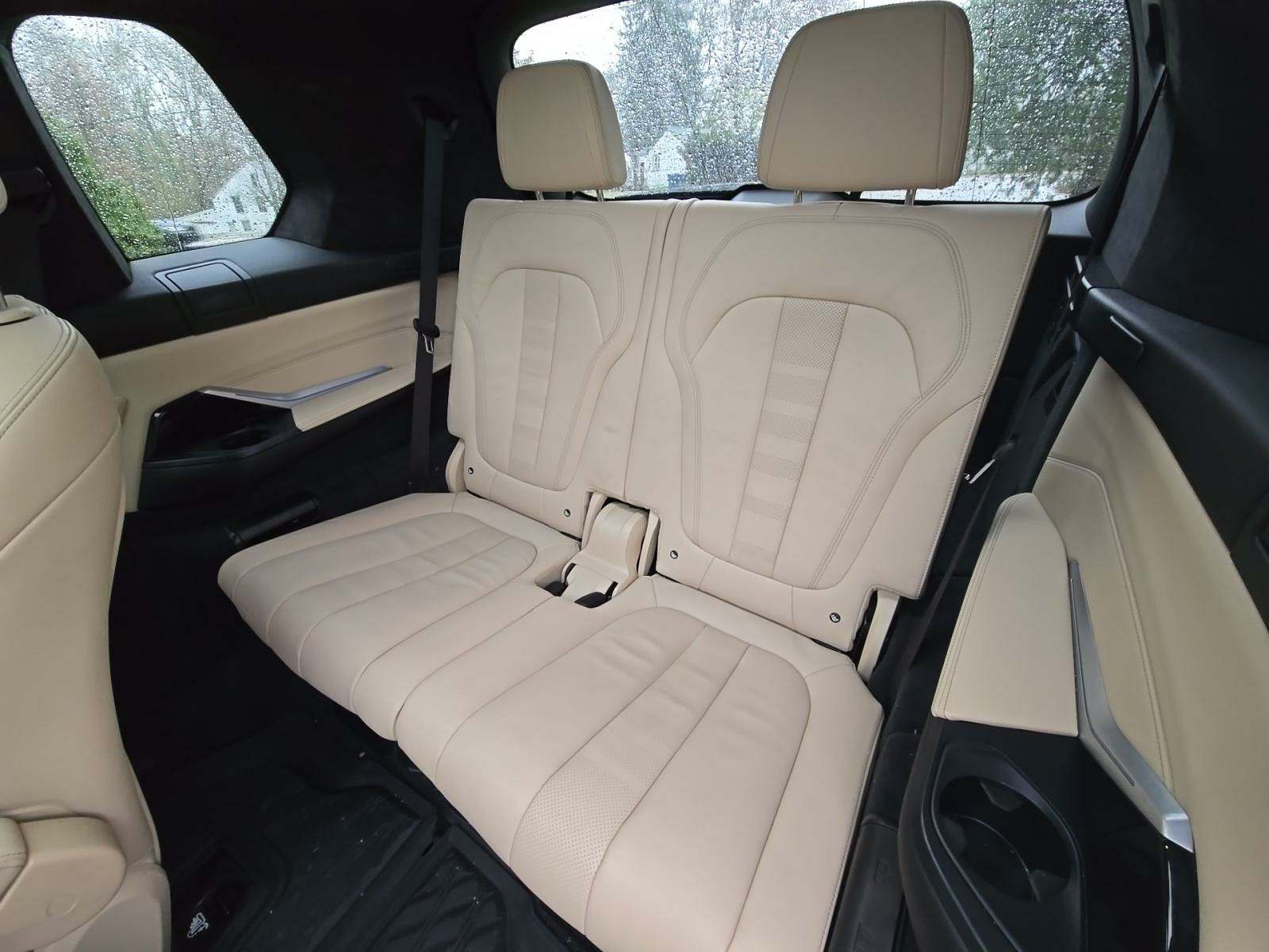 2022 BMW X7 xDrive40i AWD