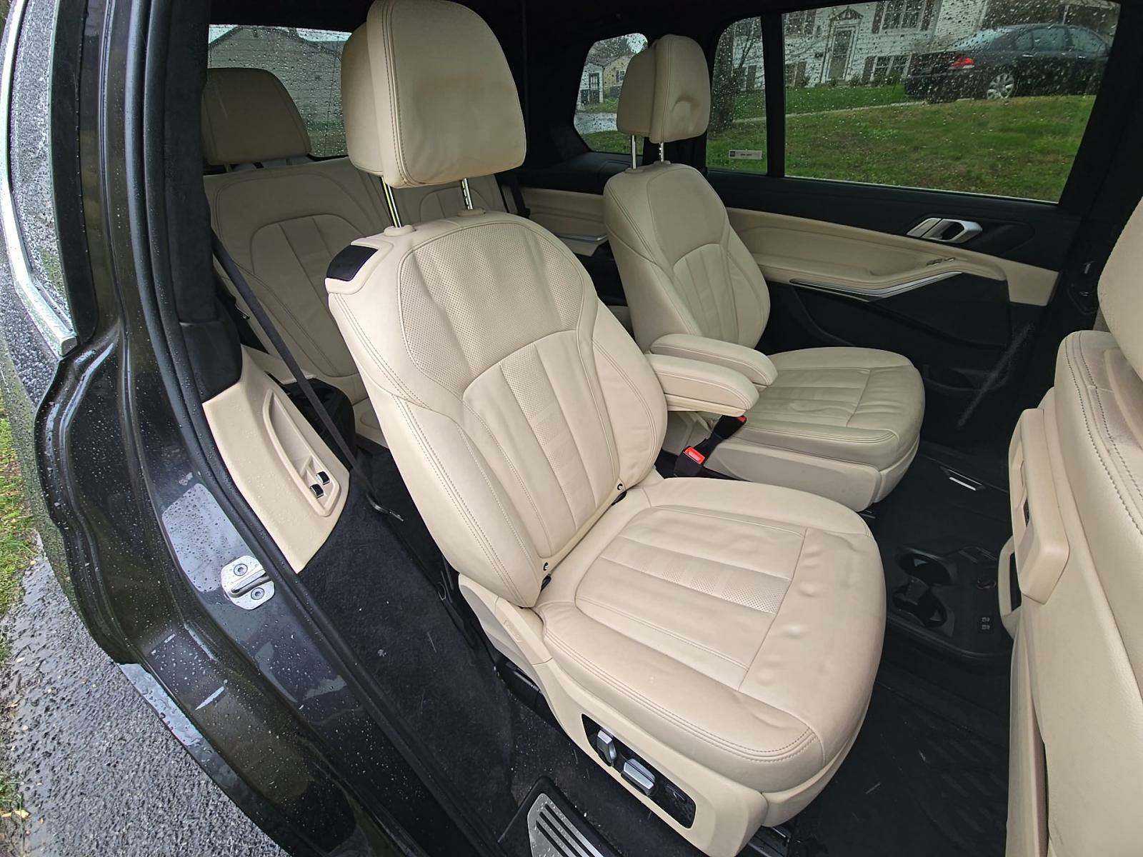 2022 BMW X7 xDrive40i AWD