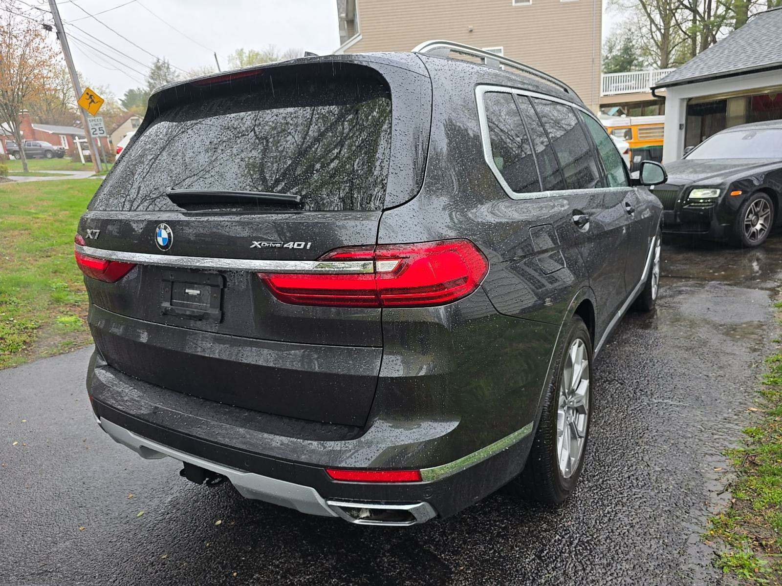 2022 BMW X7 xDrive40i AWD