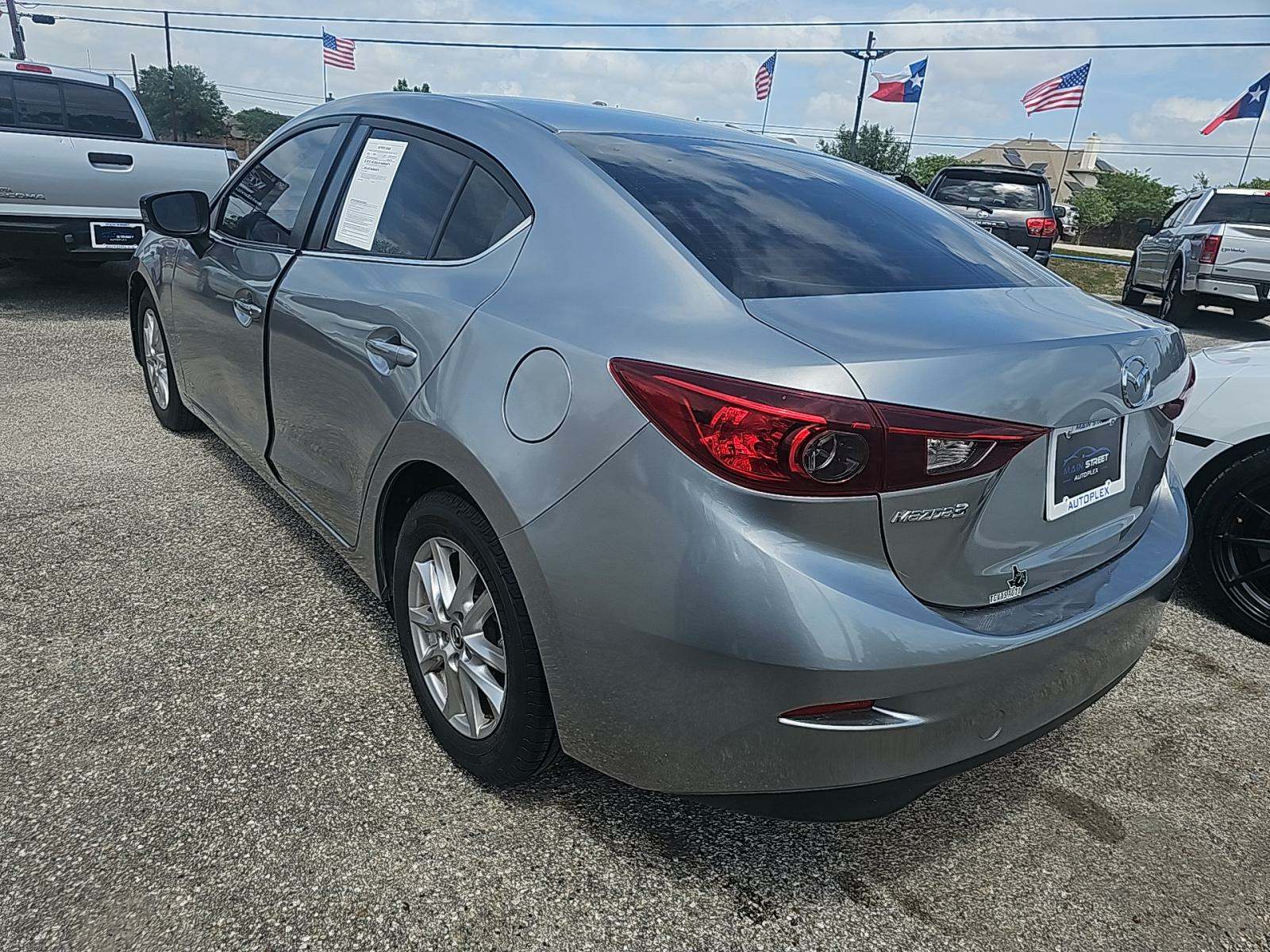 2016 MAZDA MAZDA3 i Sport FWD