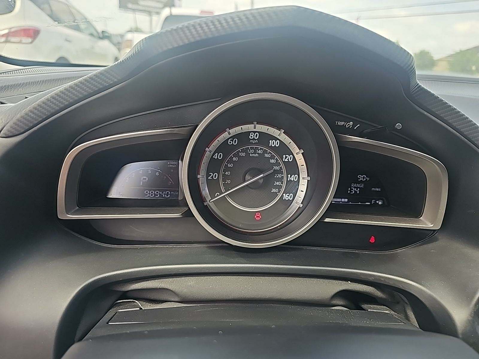 2016 MAZDA MAZDA3 i Sport FWD