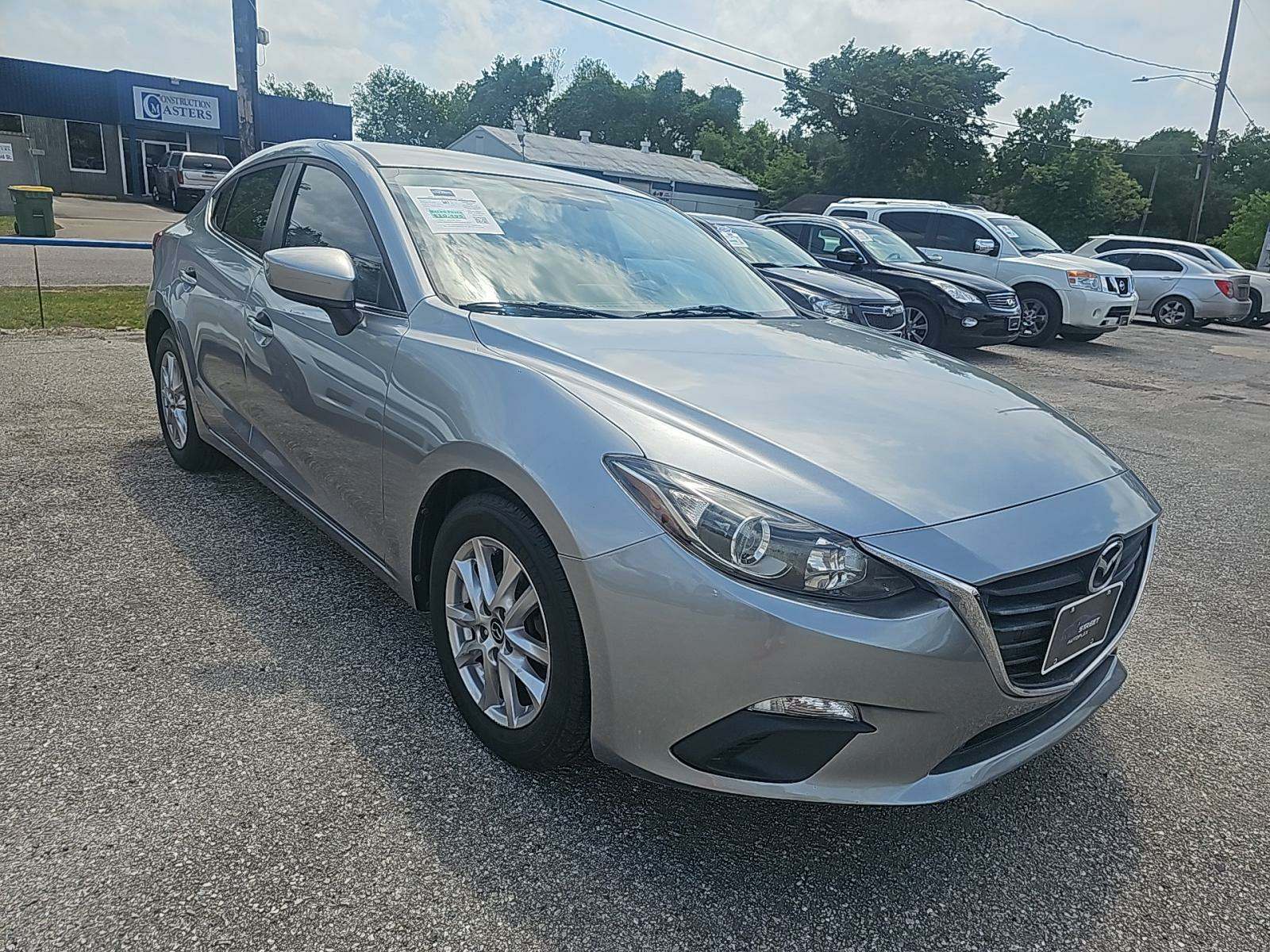 2016 MAZDA MAZDA3 i Sport FWD