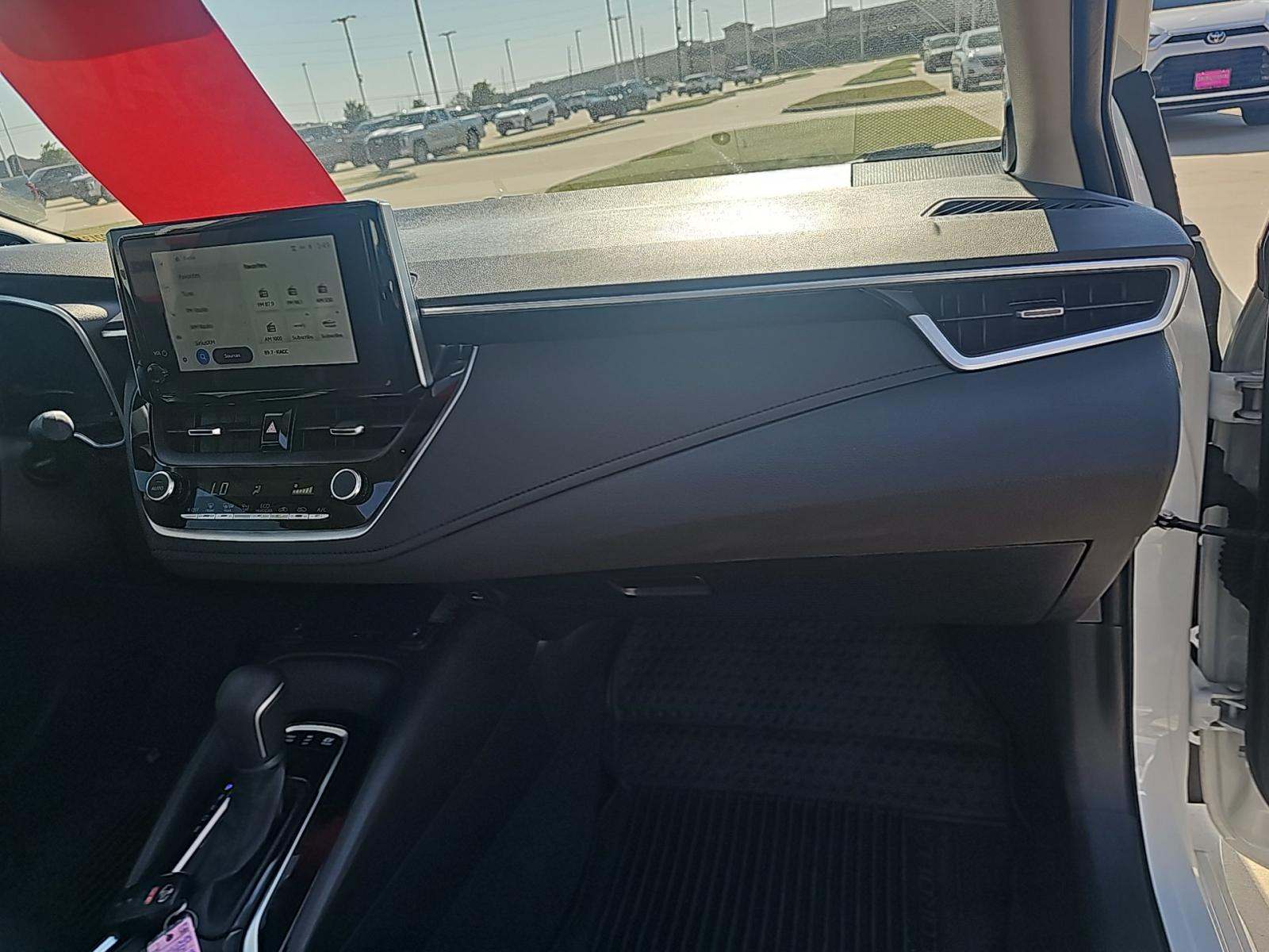 2024 Toyota Corolla Hybrid XLE FWD