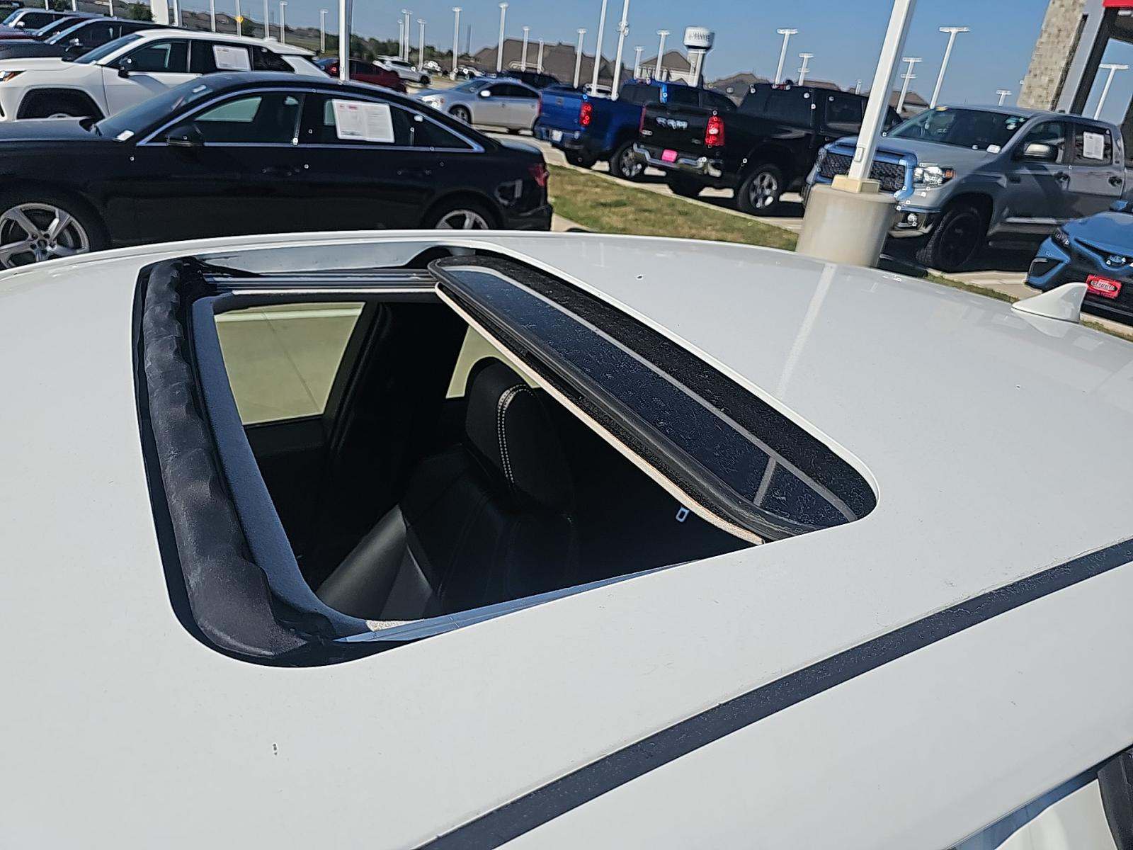 2024 Toyota Corolla Hybrid XLE FWD