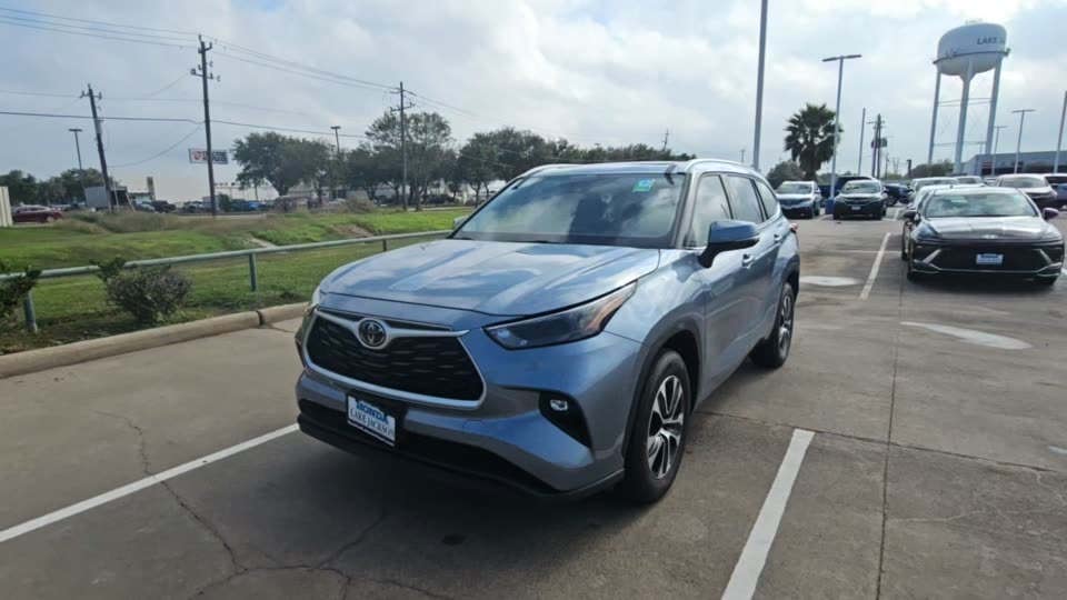 2022 Toyota Highlander XLE